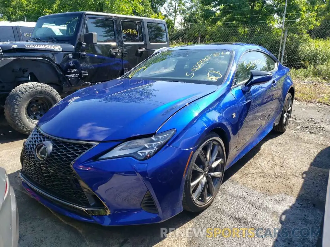 2 fotografías del automóvil dañado JTHGZ5DC8M5010787 LEXUS RC350 2021