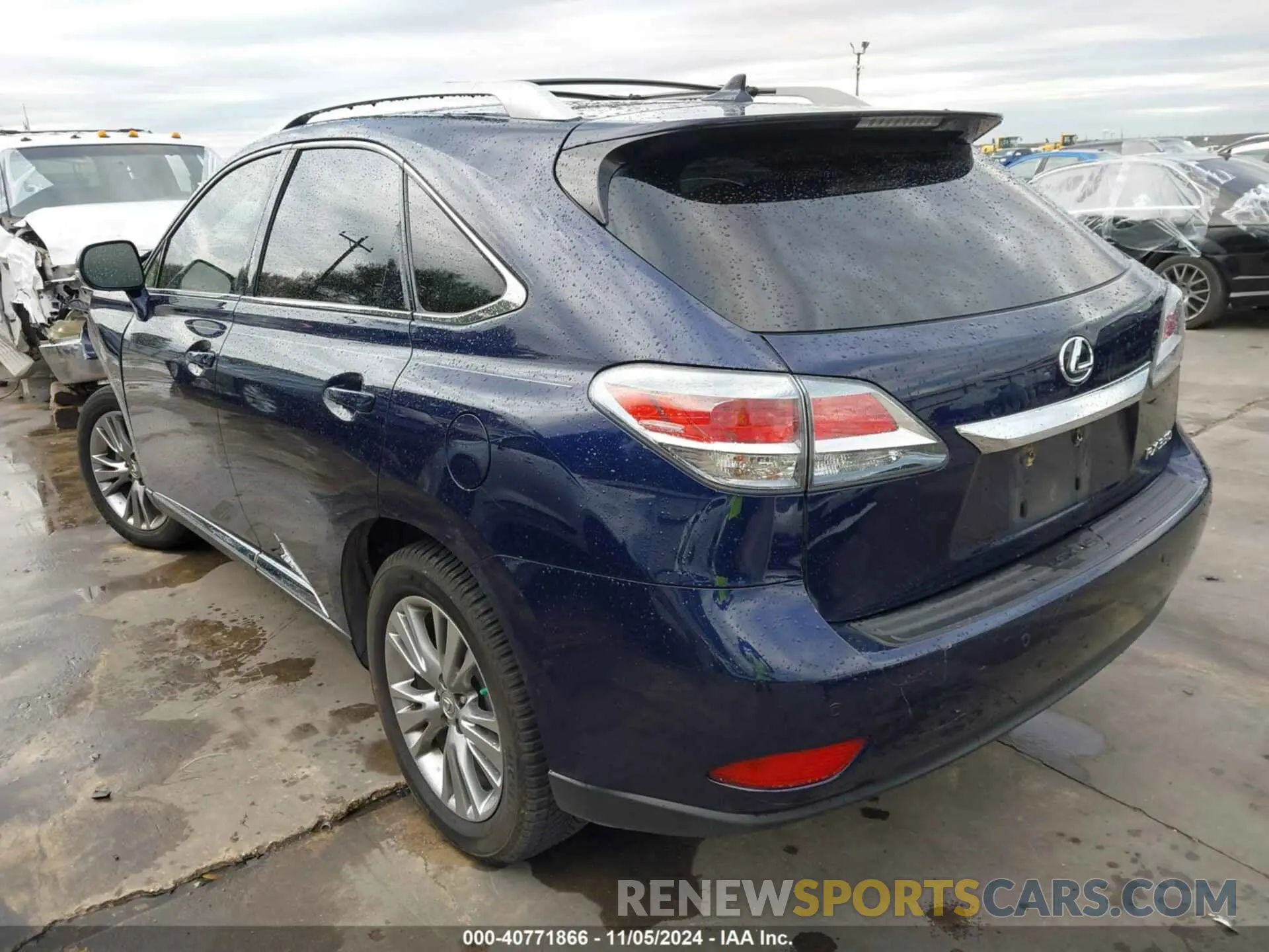 3 fotografías del automóvil dañado JTJZK1BA3D2007710 LEXUS RX 2013