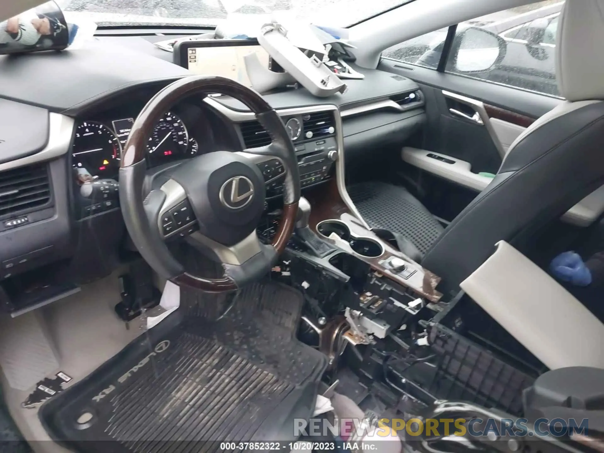 5 fotografías del automóvil dañado 2T2BZMCA8HC113007 LEXUS RX 2017