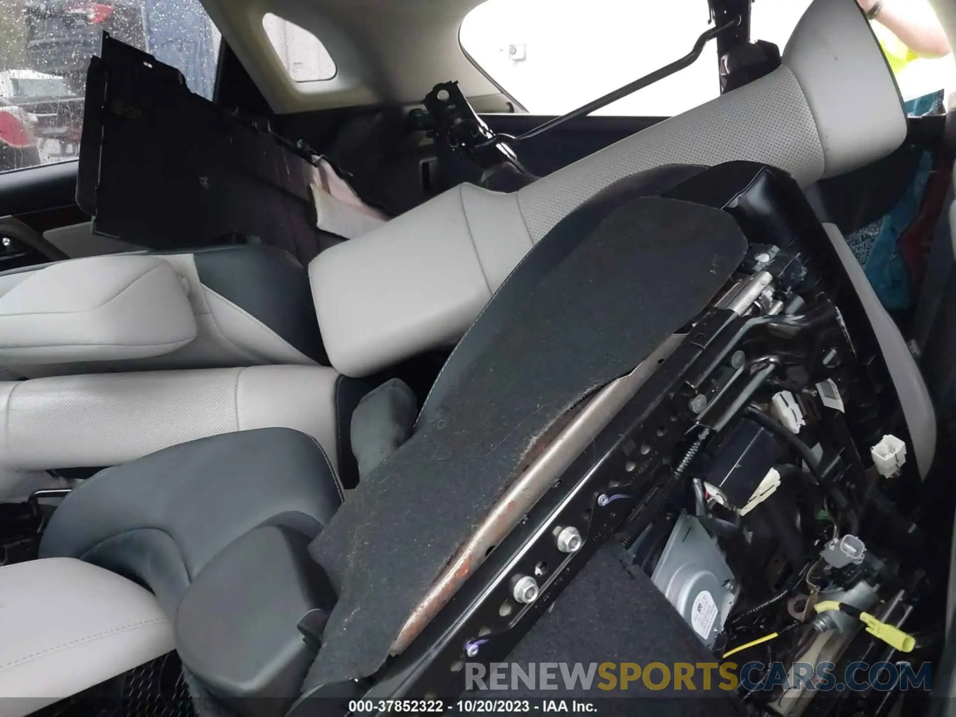 8 fotografías del automóvil dañado 2T2BZMCA8HC113007 LEXUS RX 2017