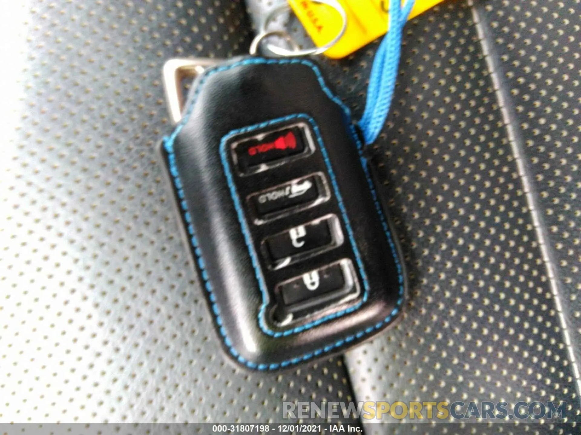 11 fotografías del automóvil dañado 2T2BGMCAXKC038484 LEXUS RX 2019