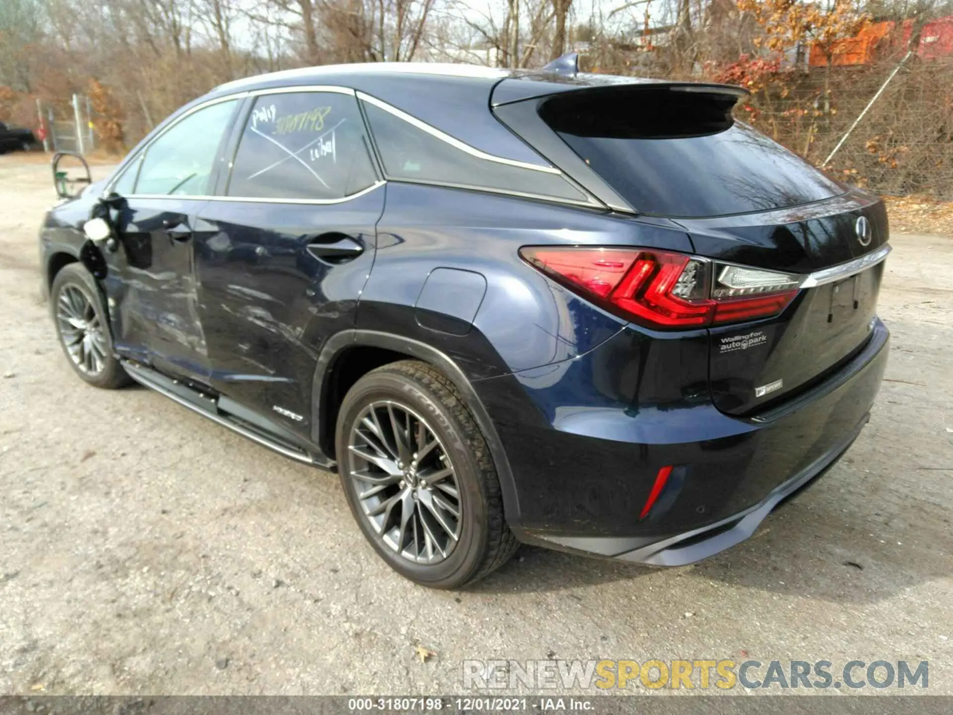 3 fotografías del automóvil dañado 2T2BGMCAXKC038484 LEXUS RX 2019