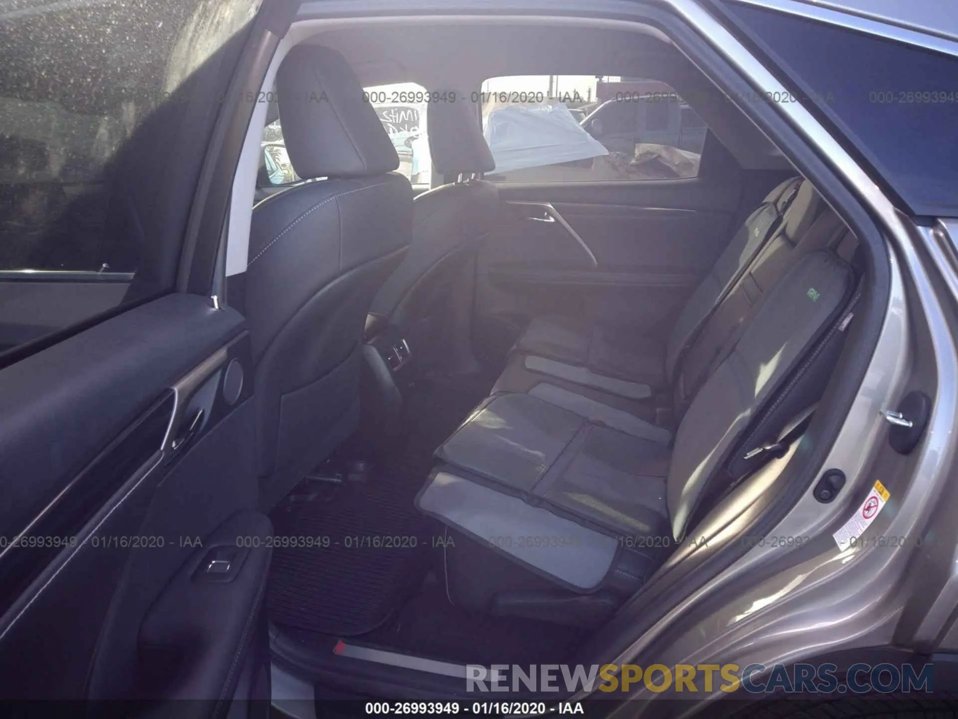 8 fotografías del automóvil dañado 2T2ZZMCA0KC126016 LEXUS RX 2019