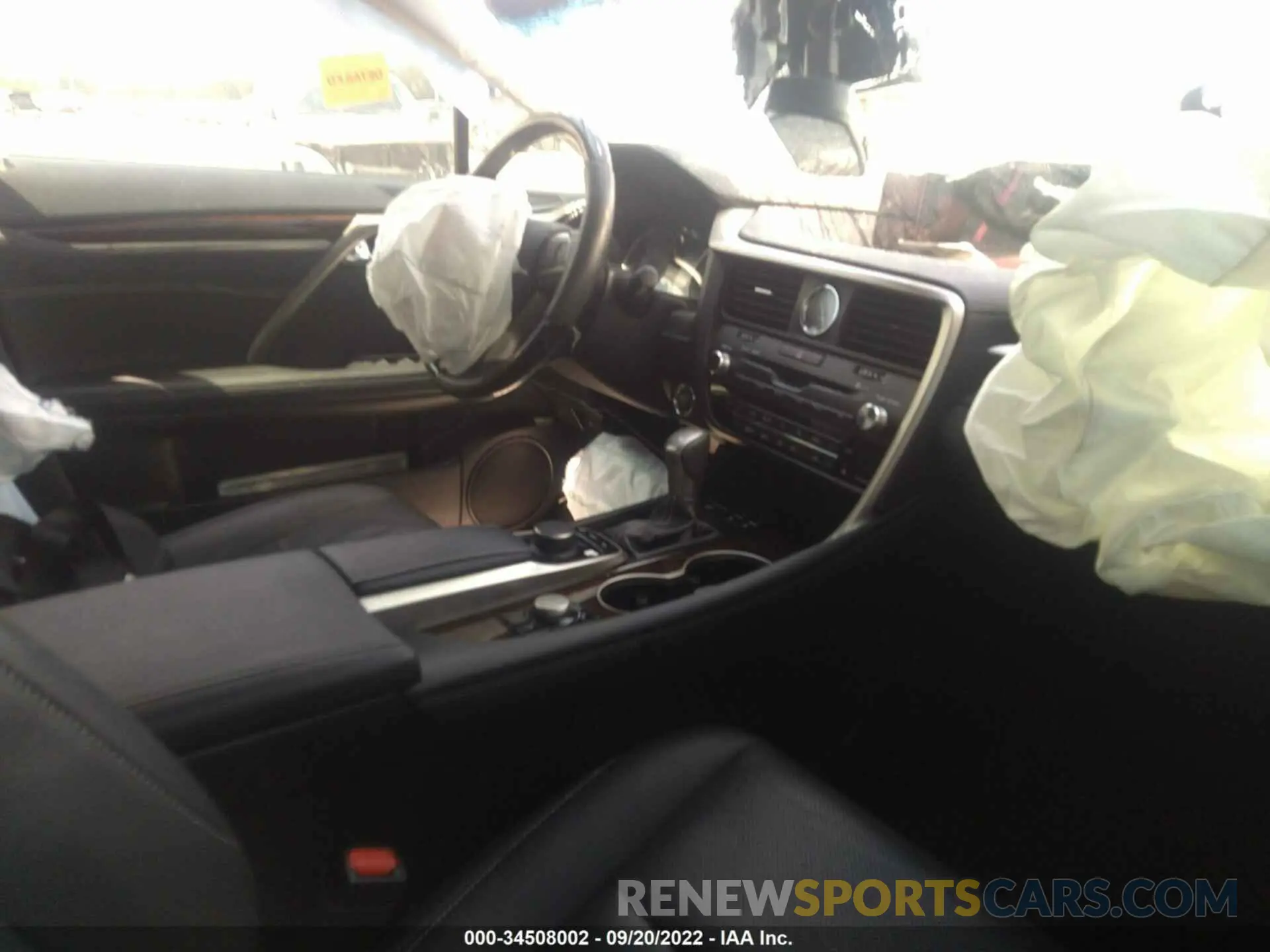 5 fotografías del automóvil dañado 2T2ZZMCA2KC133209 LEXUS RX 2019