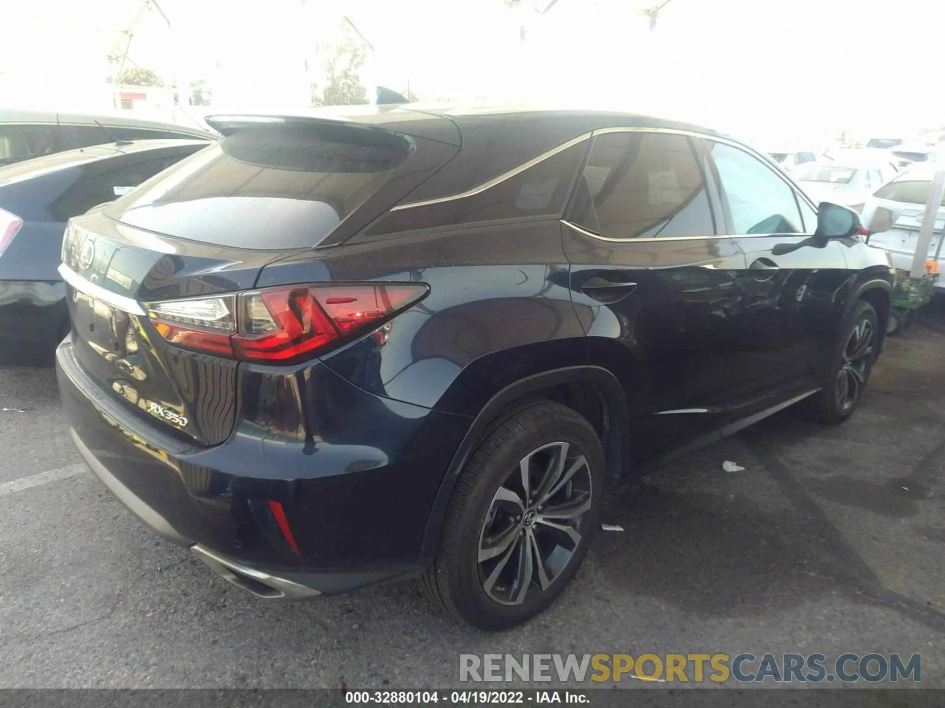 4 fotografías del automóvil dañado 2T2ZZMCA3KC120260 LEXUS RX 2019