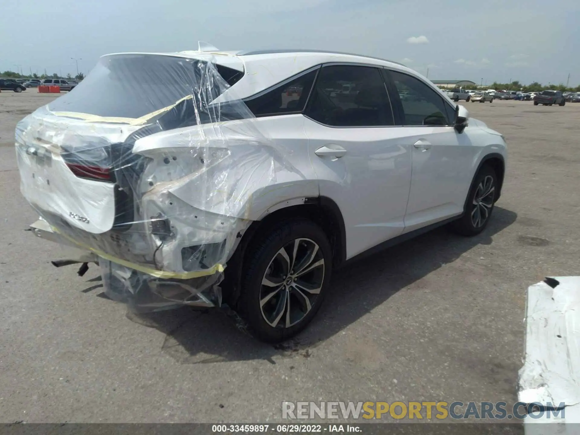4 fotografías del automóvil dañado 2T2ZZMCA7KC123386 LEXUS RX 2019