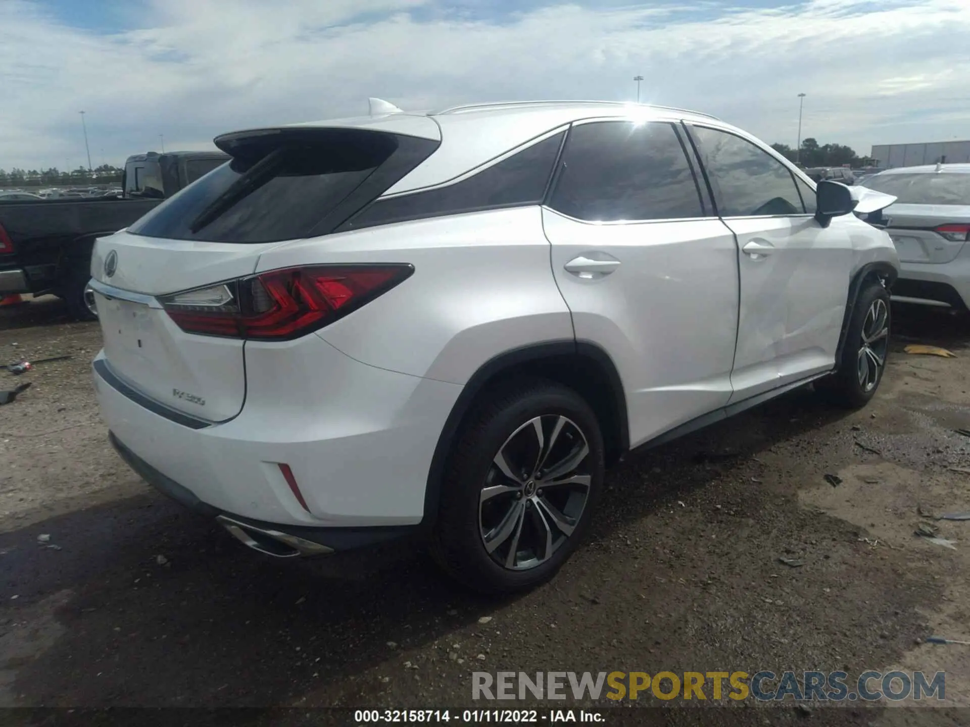 4 fotografías del automóvil dañado 2T2ZZMCA7KC145582 LEXUS RX 2019