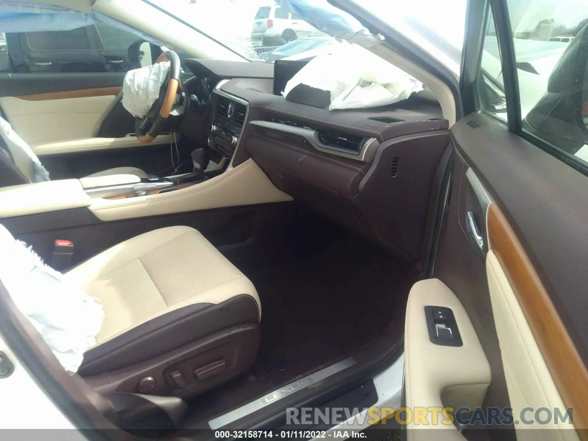 5 fotografías del automóvil dañado 2T2ZZMCA7KC145582 LEXUS RX 2019