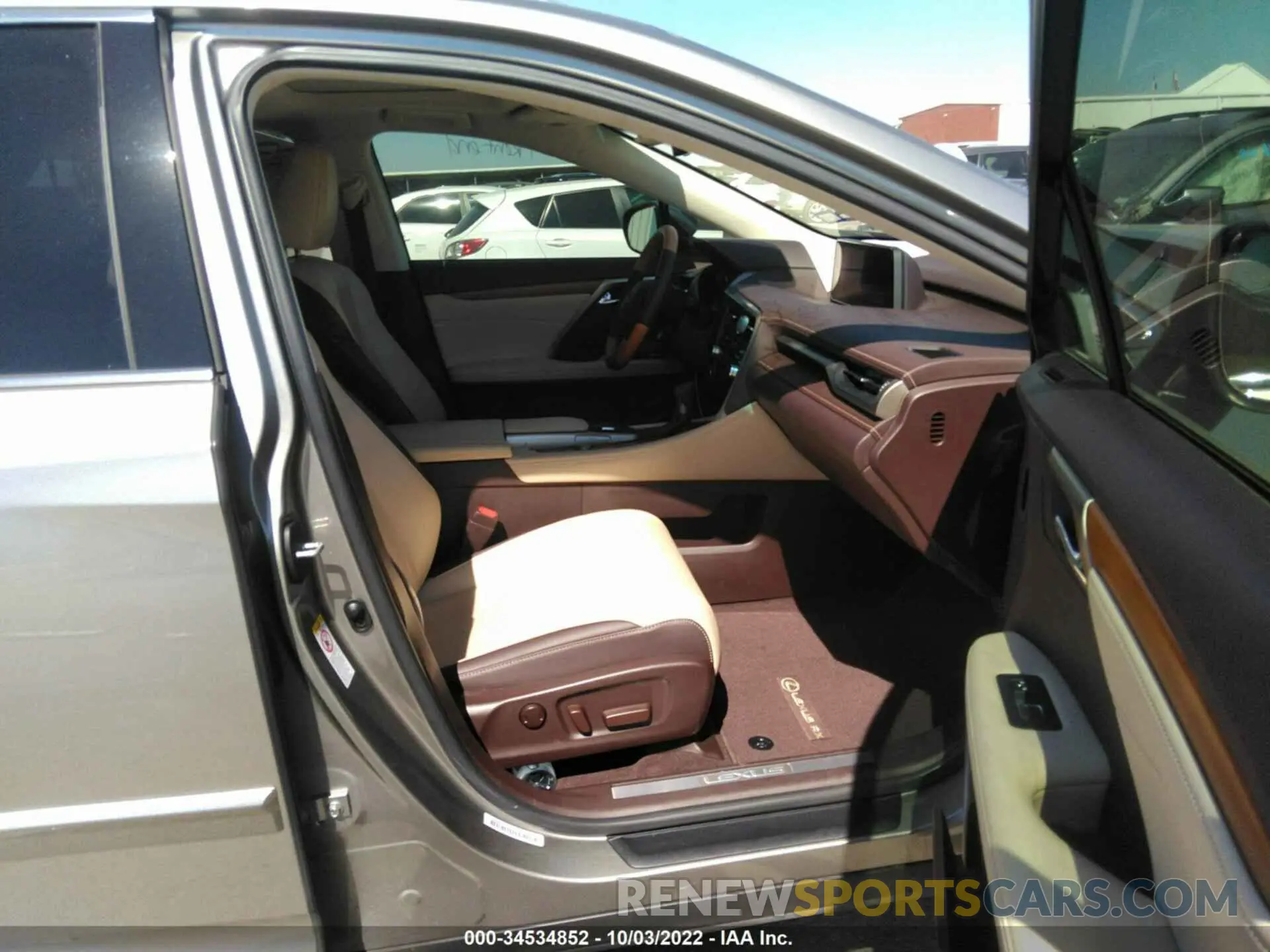 5 fotografías del automóvil dañado 2T2ZZMCA8KC136308 LEXUS RX 2019