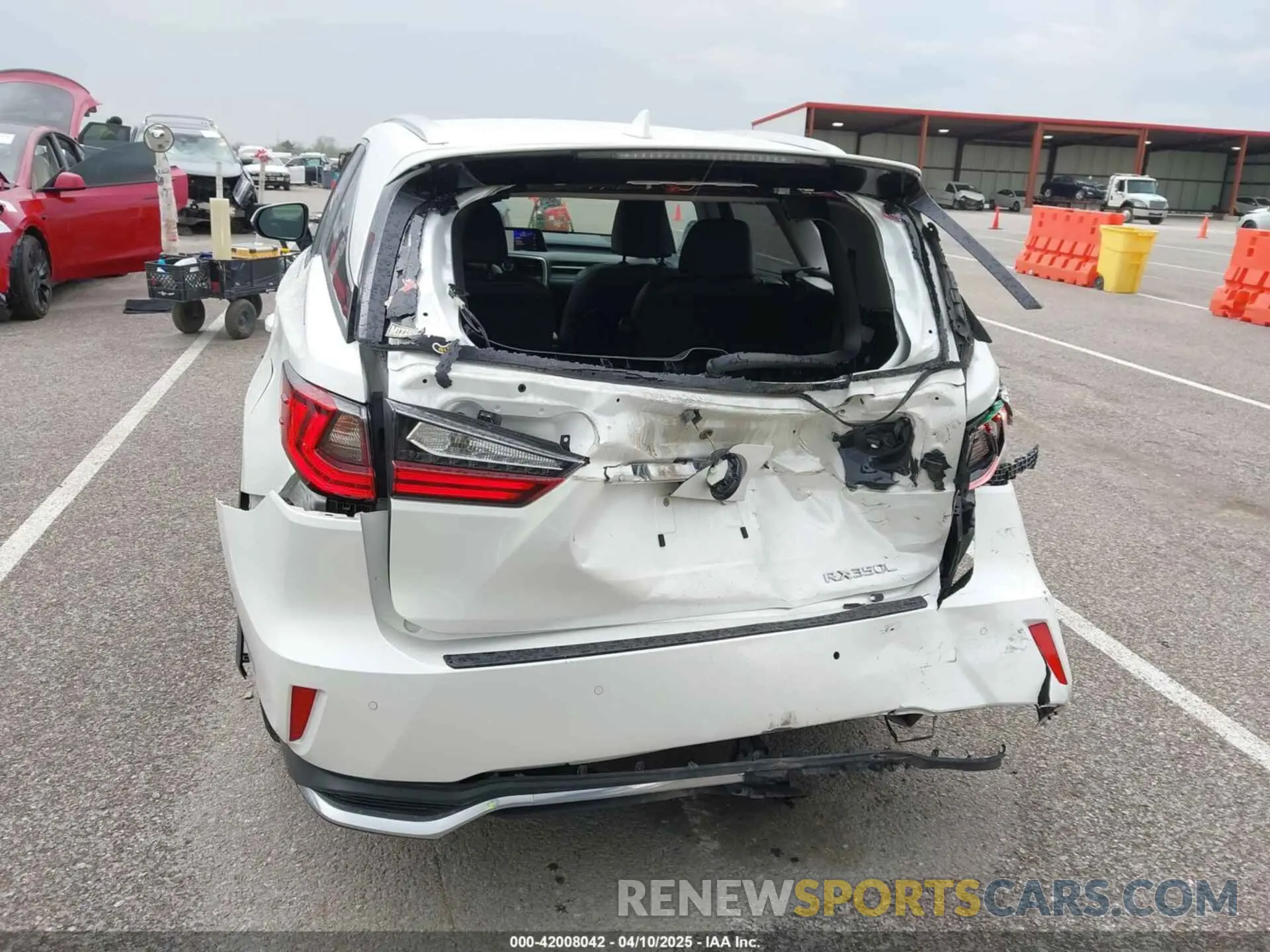 16 fotografías del automóvil dañado JTJDZKCA5K2018635 LEXUS RX 2019