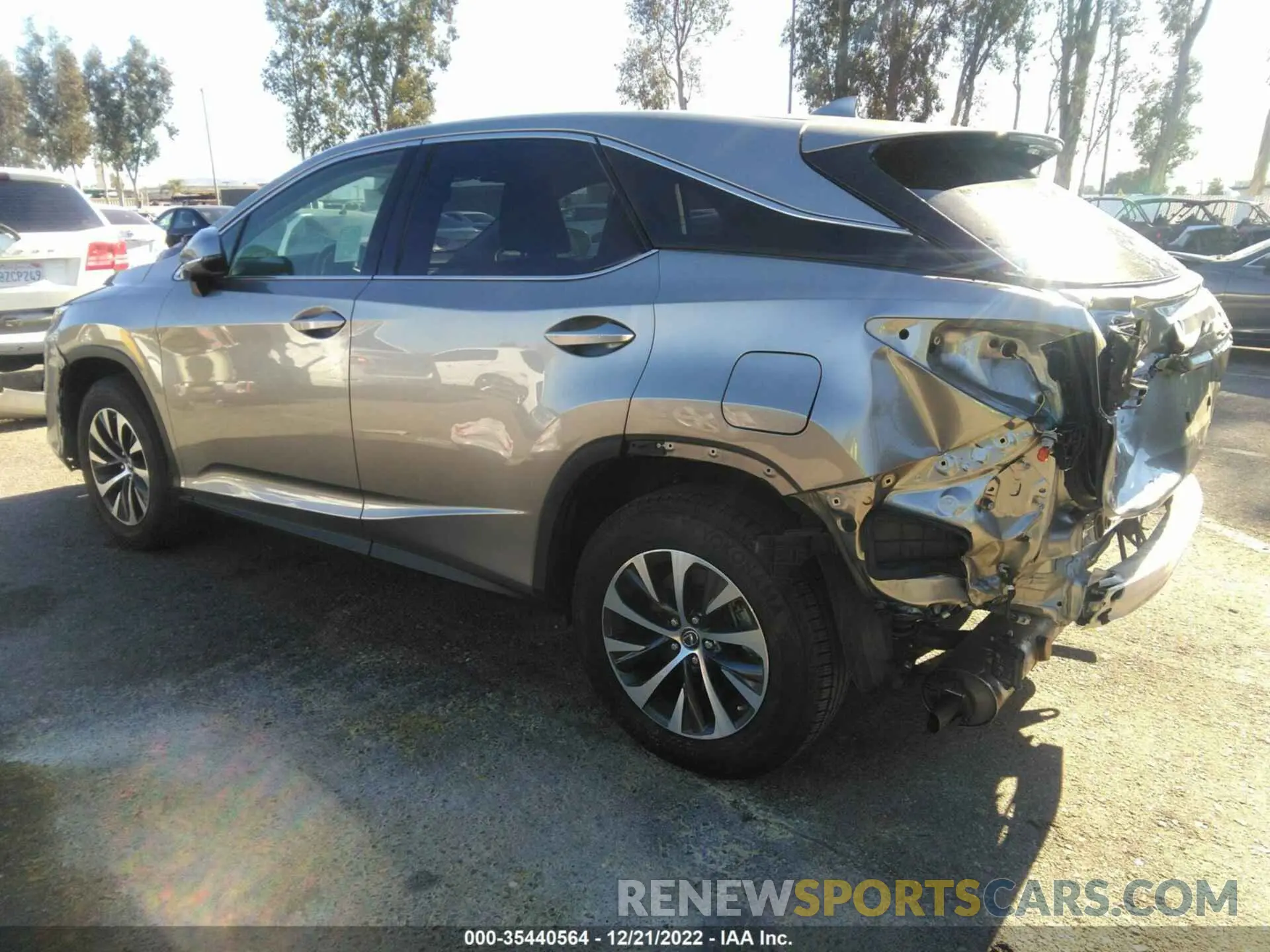 3 fotografías del automóvil dañado 2T2AZMAA4LC155097 LEXUS RX 2020