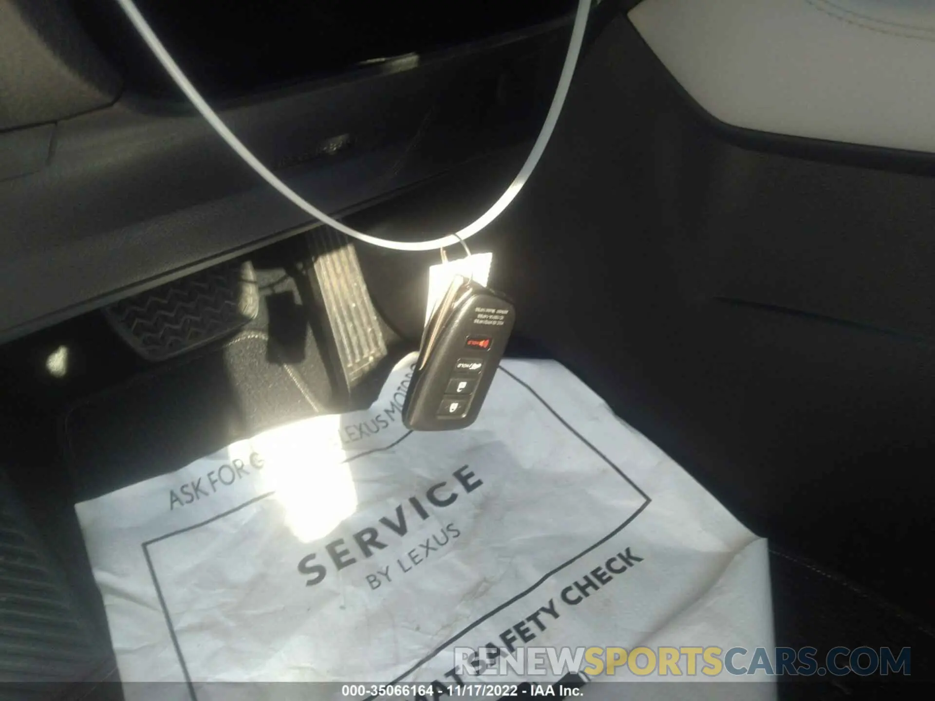 11 fotografías del automóvil dañado 2T2HGMDA8LC049753 LEXUS RX 2020