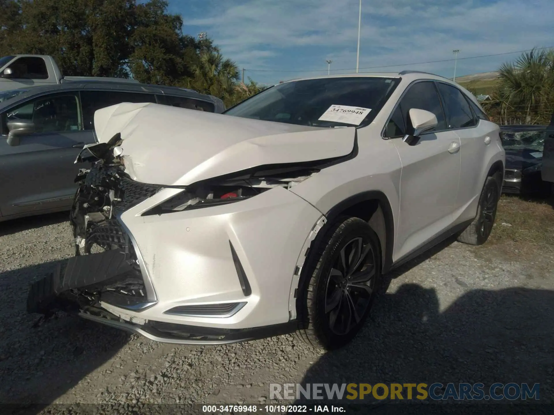 2 fotografías del automóvil dañado 2T2HZMAA5LC163529 LEXUS RX 2020