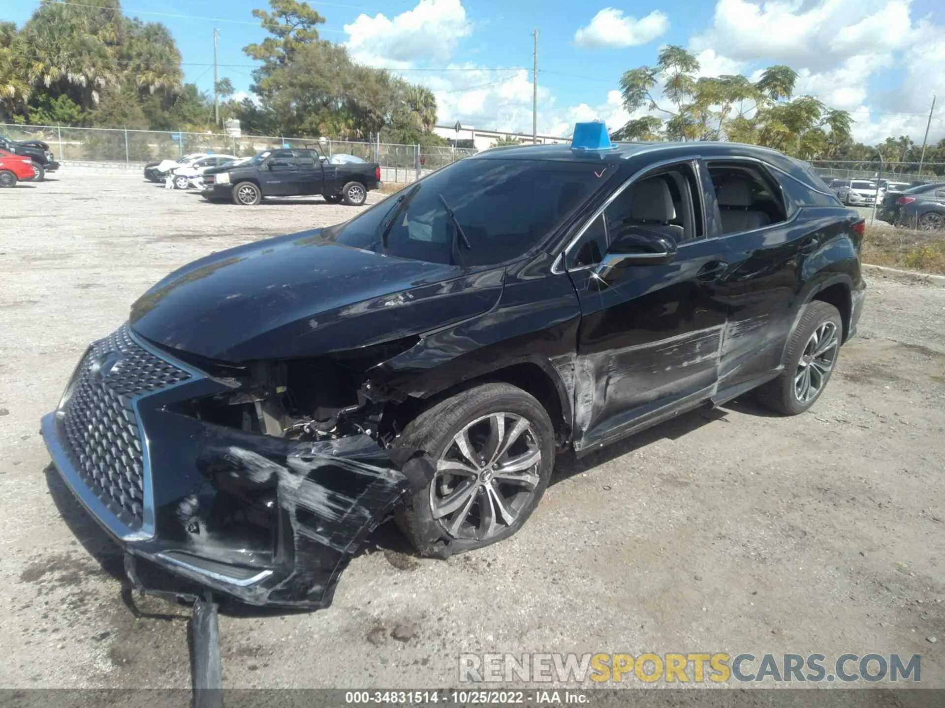 2 fotografías del automóvil dañado 2T2HZMAA7LC161961 LEXUS RX 2020