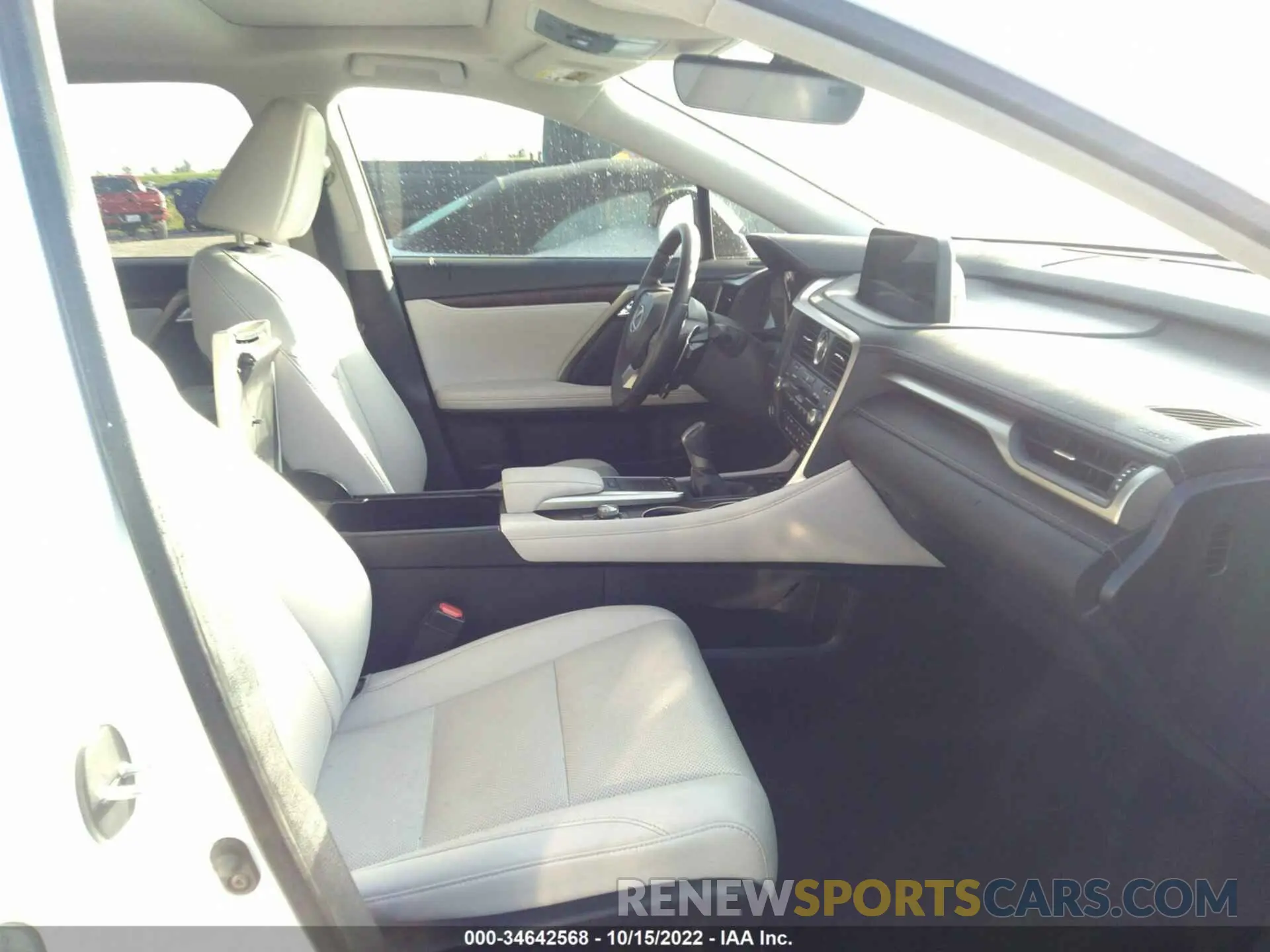 5 fotografías del automóvil dañado 2T2HZMAA8LC179742 LEXUS RX 2020