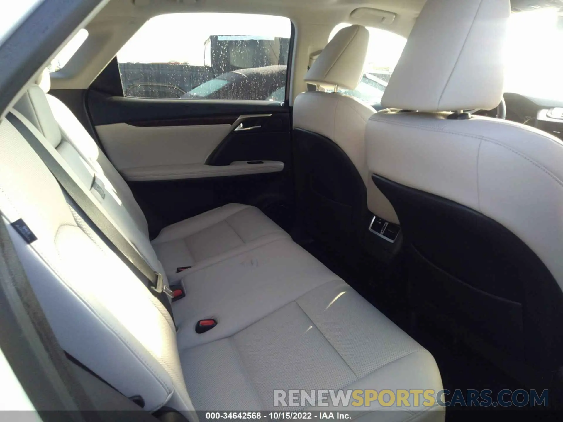 8 fotografías del automóvil dañado 2T2HZMAA8LC179742 LEXUS RX 2020