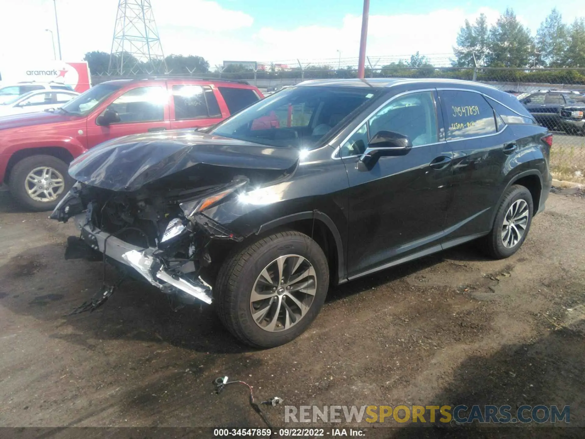 2 fotografías del automóvil dañado 2T2HZMDA2LC250428 LEXUS RX 2020