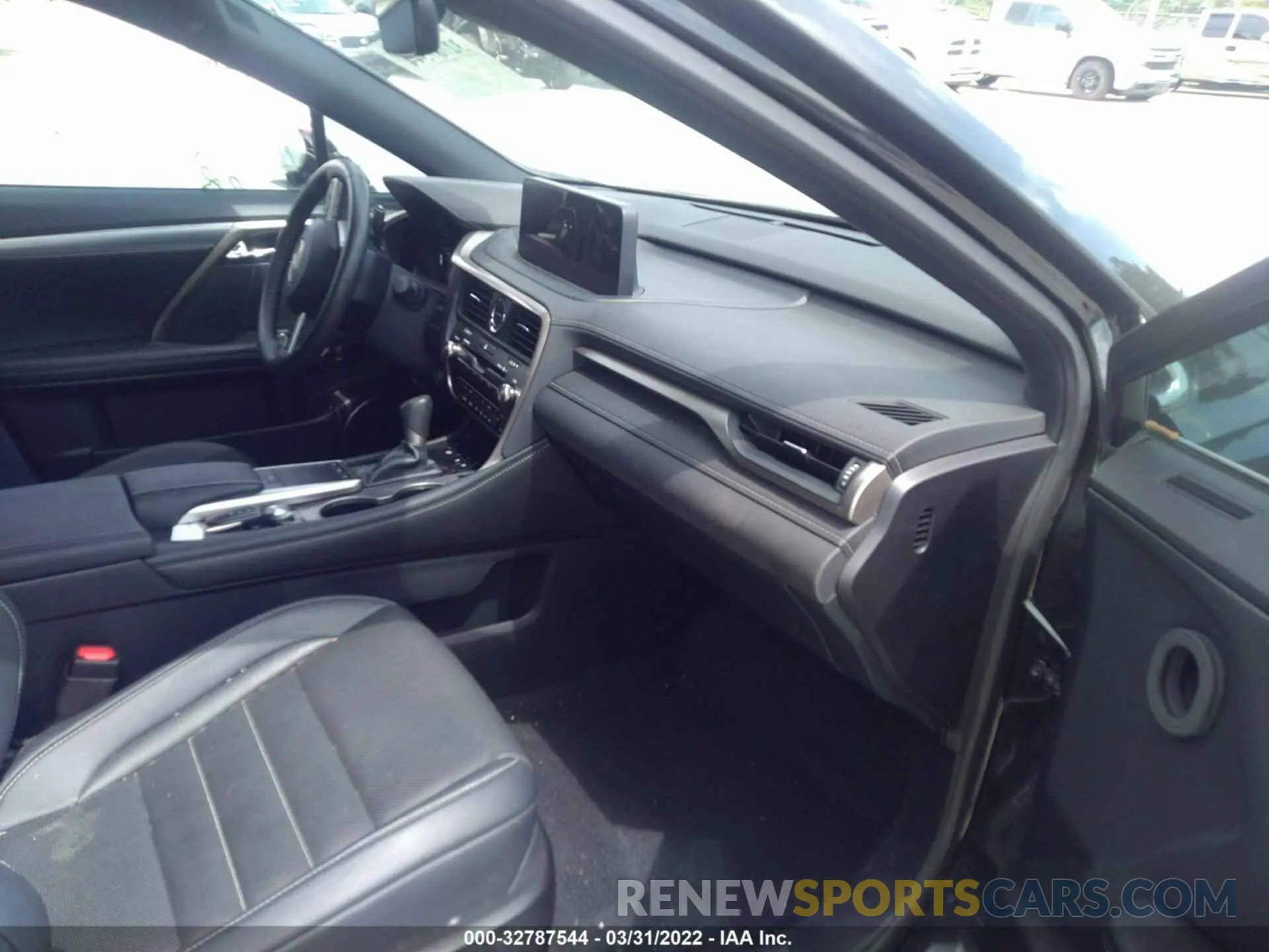 5 fotografías del automóvil dañado 2T2YZMDA9LC246361 LEXUS RX 2020
