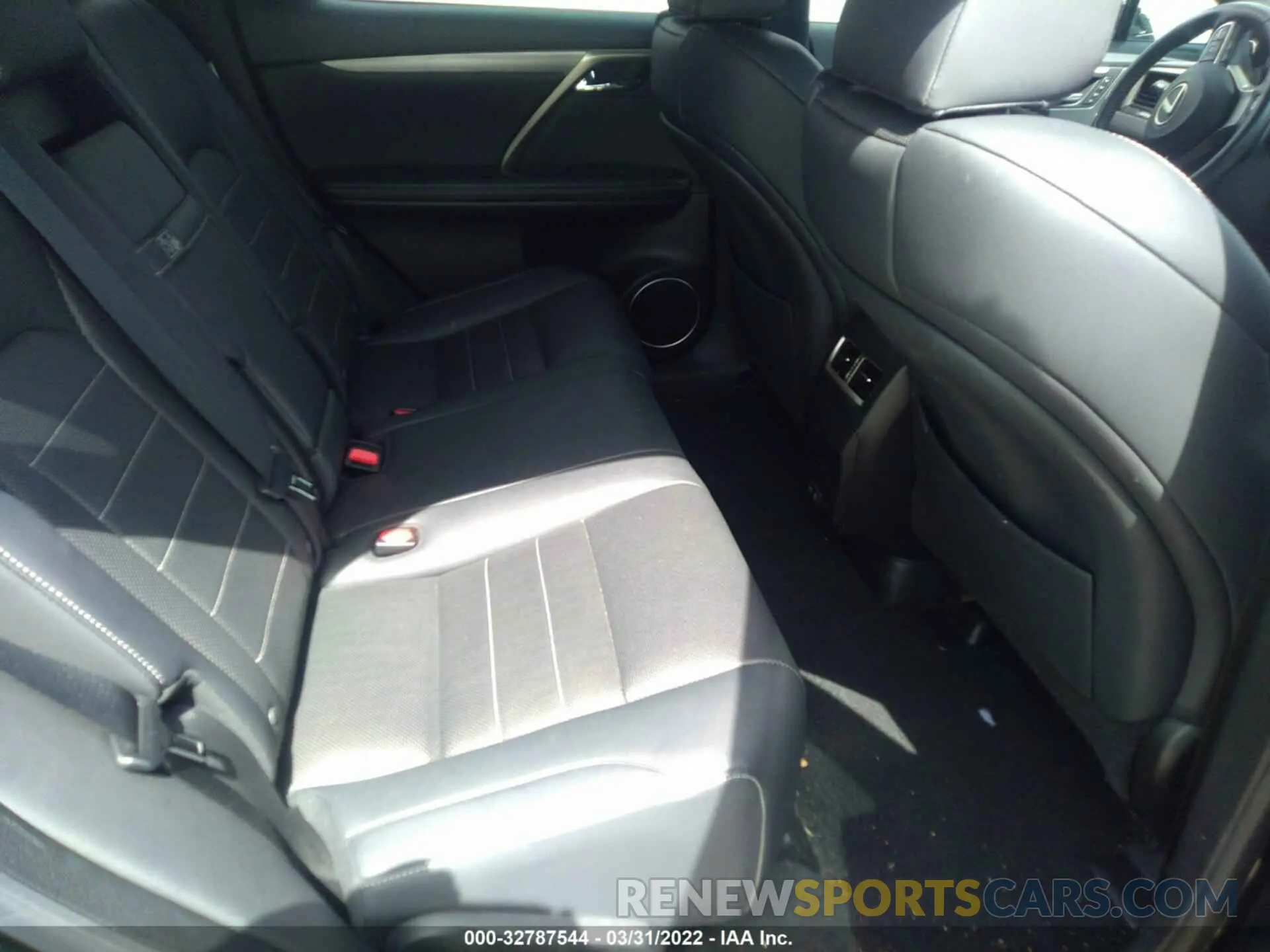 8 fotografías del automóvil dañado 2T2YZMDA9LC246361 LEXUS RX 2020