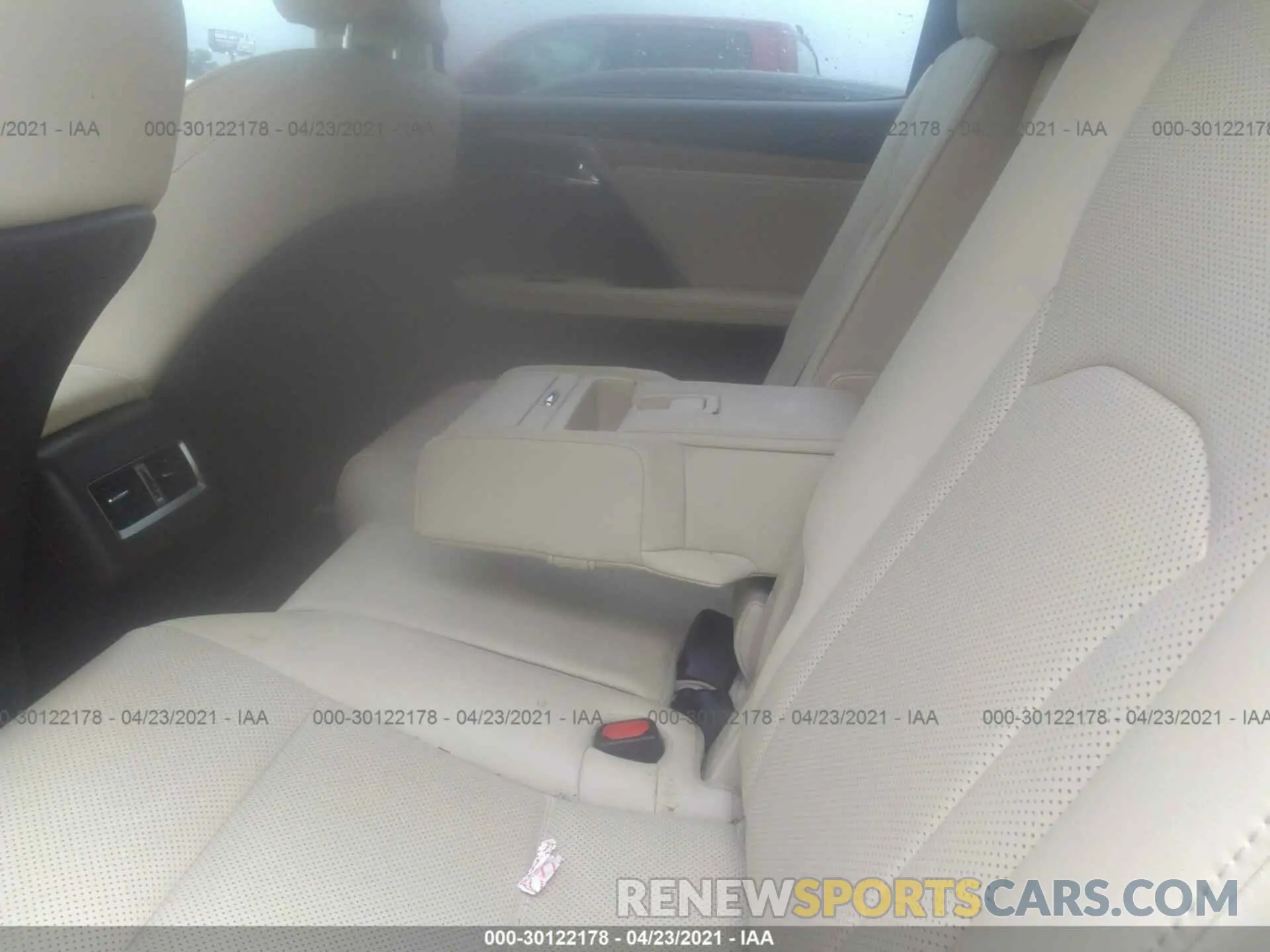 8 fotografías del automóvil dañado JTJHZKEA5L2015864 LEXUS RX 2020
