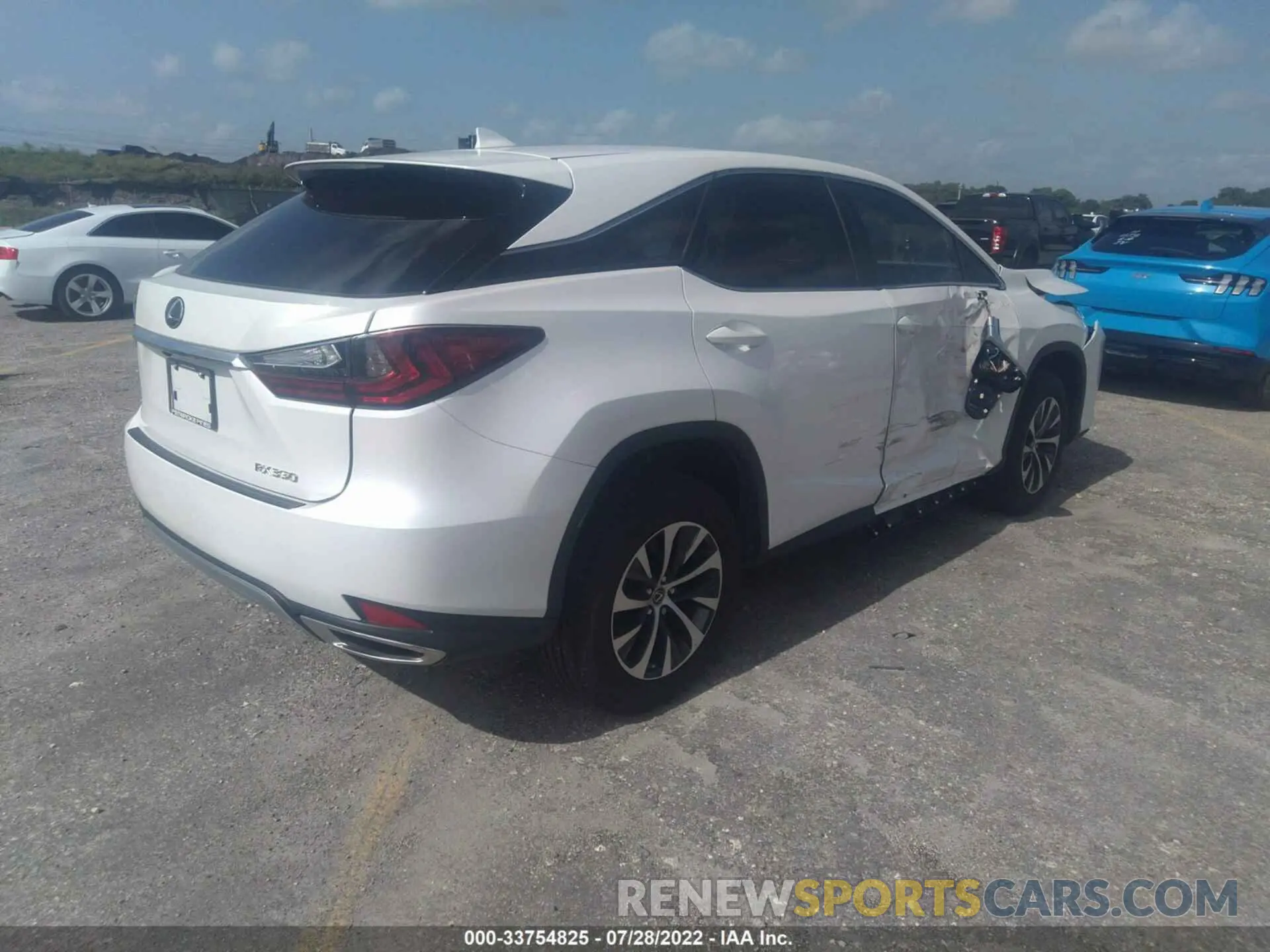 4 fotografías del automóvil dañado 2T2AZMAA2MC218568 LEXUS RX 2021