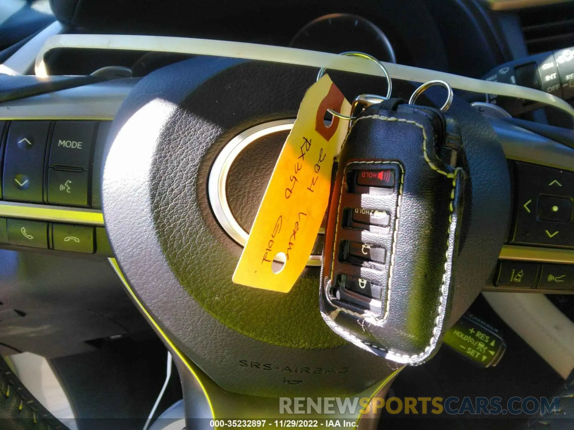 11 fotografías del automóvil dañado 2T2AZMAAXMC192883 LEXUS RX 2021