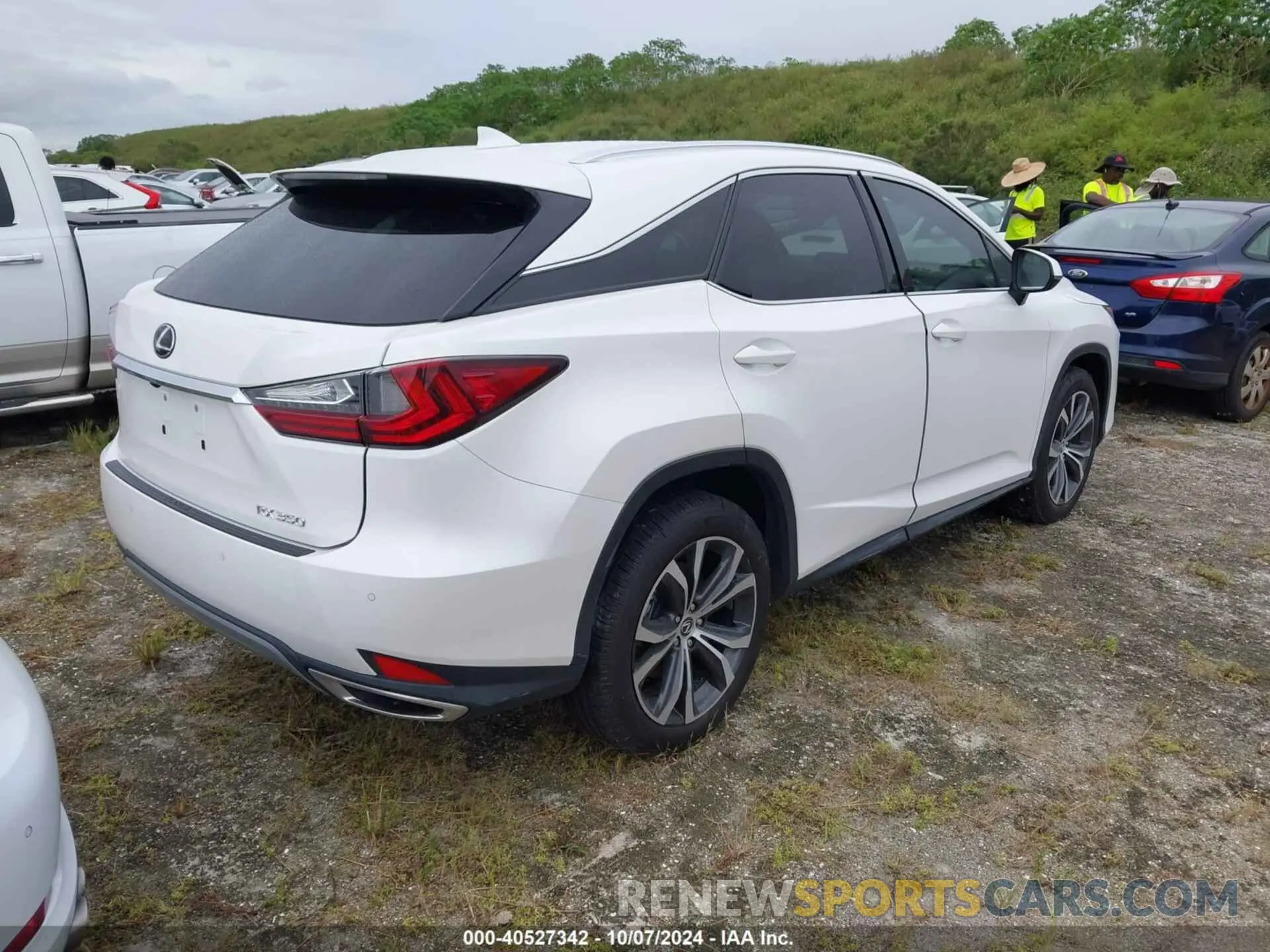 4 fotografías del automóvil dañado 2T2HZMAA2MC183075 LEXUS RX 2021