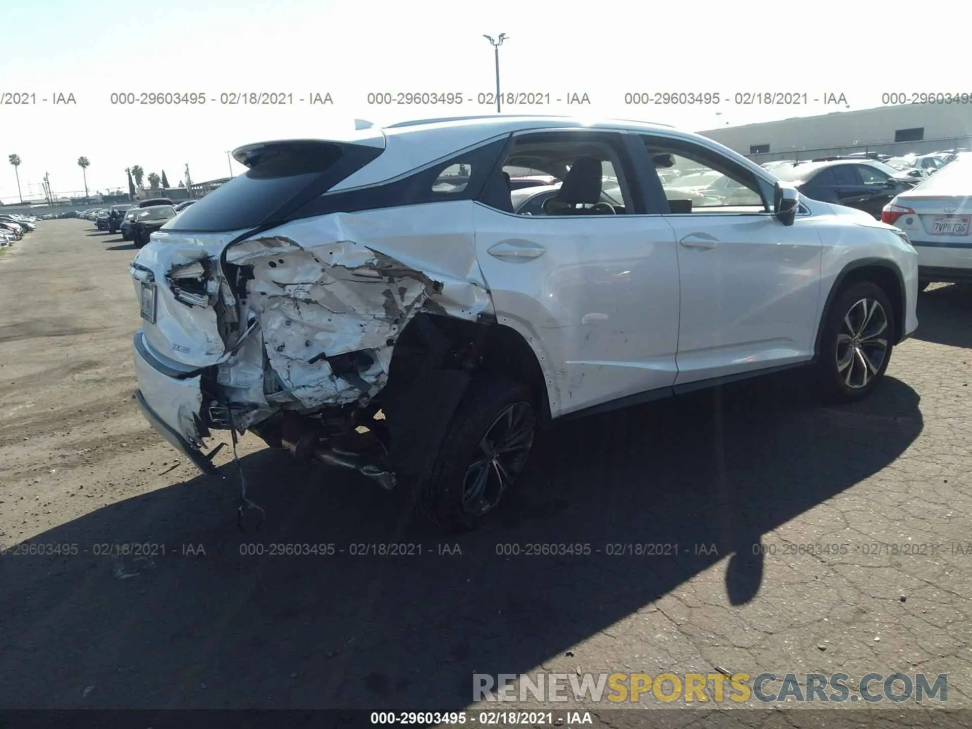 4 fotografías del automóvil dañado 2T2HZMAA3MC186521 LEXUS RX 2021