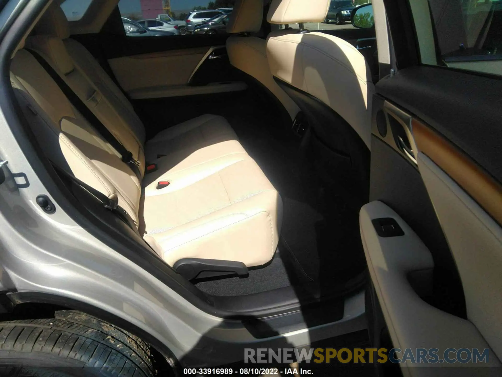 8 fotografías del automóvil dañado 2T2HZMAA9MC215326 LEXUS RX 2021