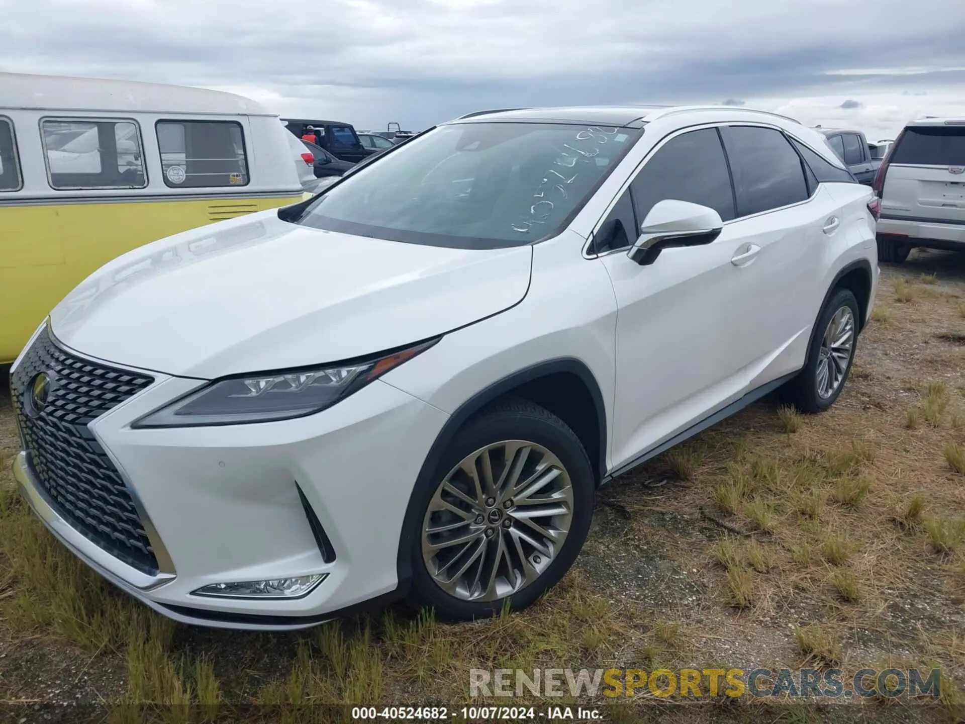 2 fotografías del automóvil dañado 2T2JZMAA9MC211407 LEXUS RX 2021