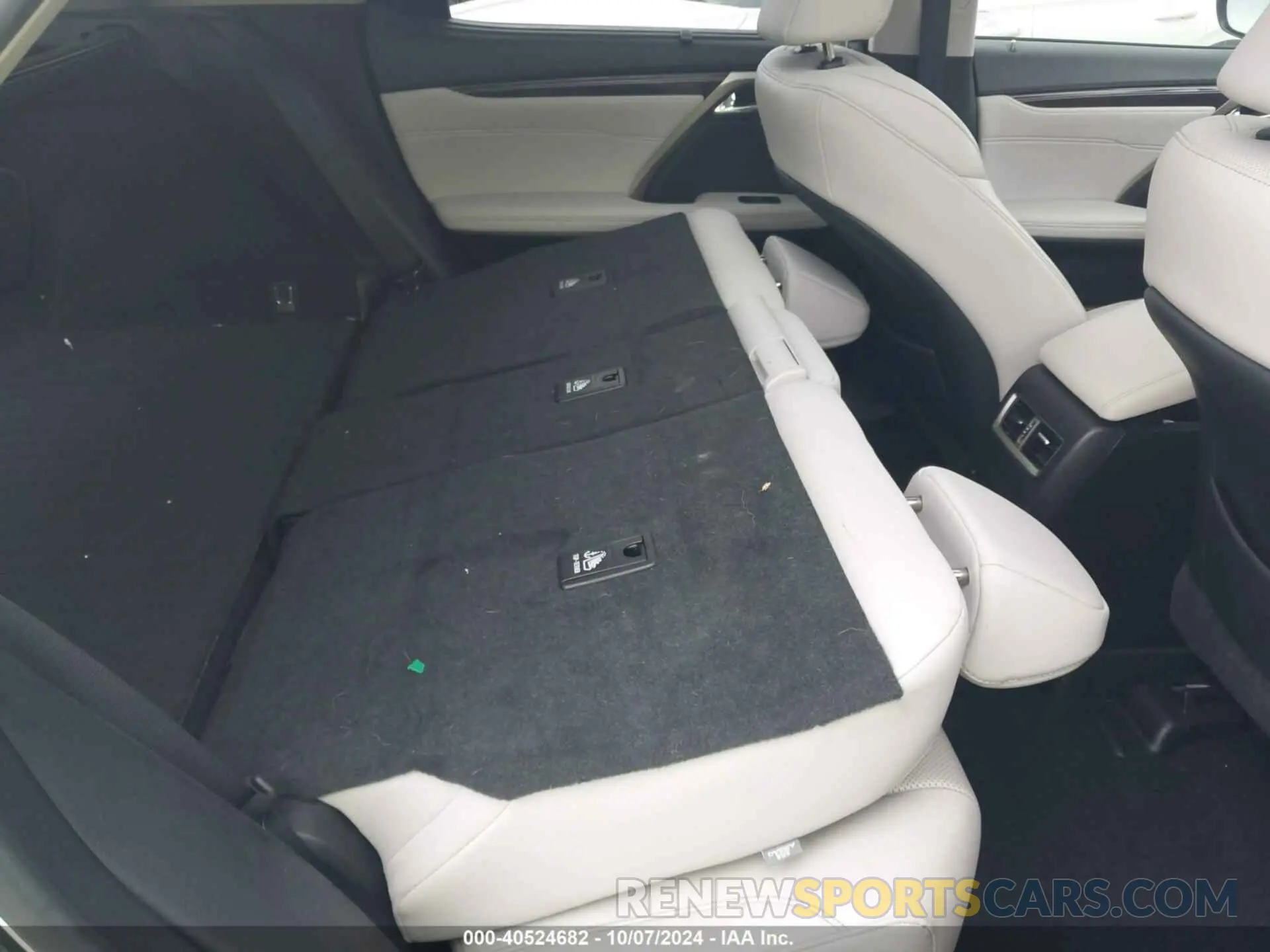 8 fotografías del automóvil dañado 2T2JZMAA9MC211407 LEXUS RX 2021