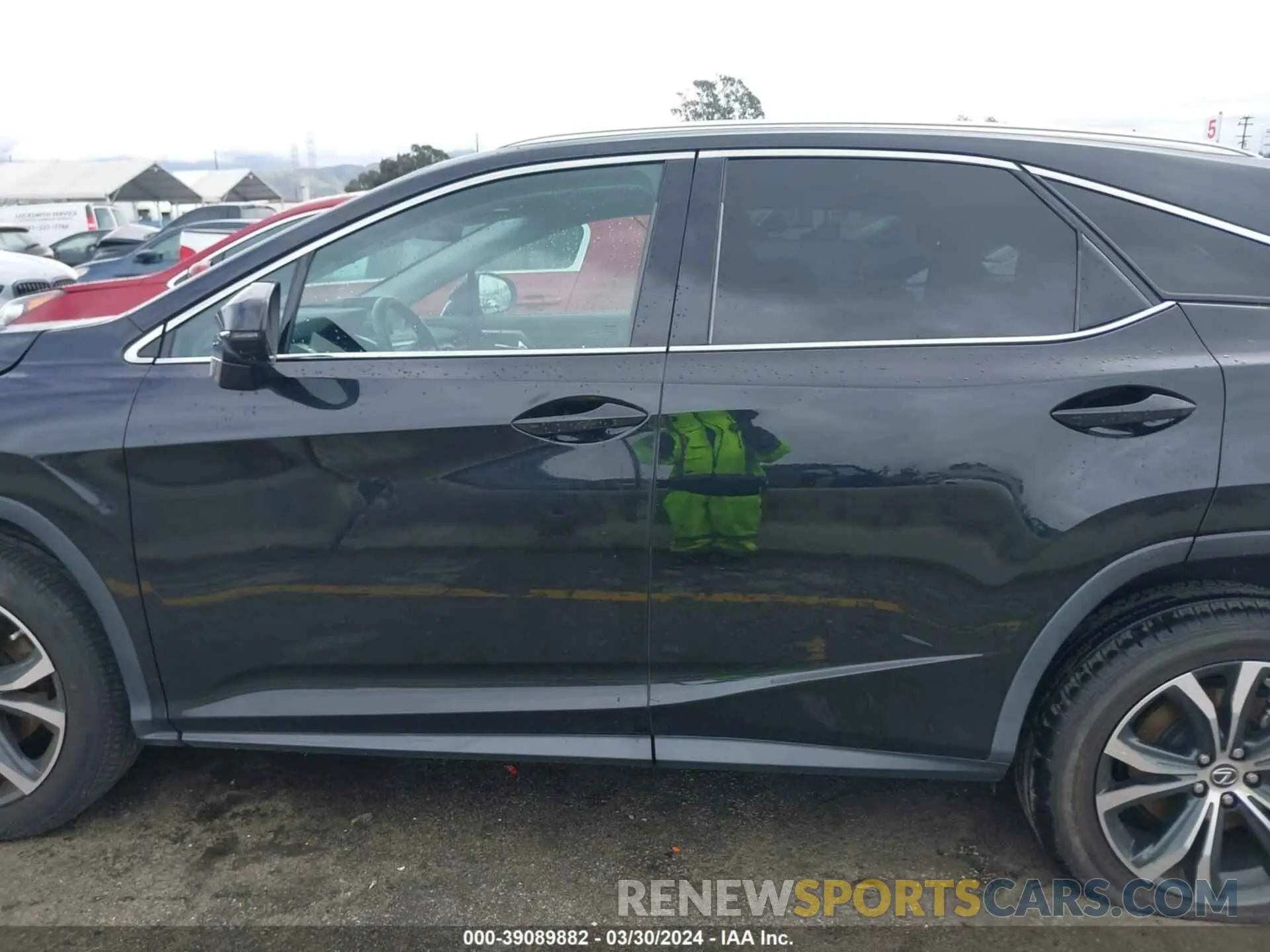 14 fotografías del automóvil dañado 2T2HZMAA7NC219439 LEXUS RX 2022