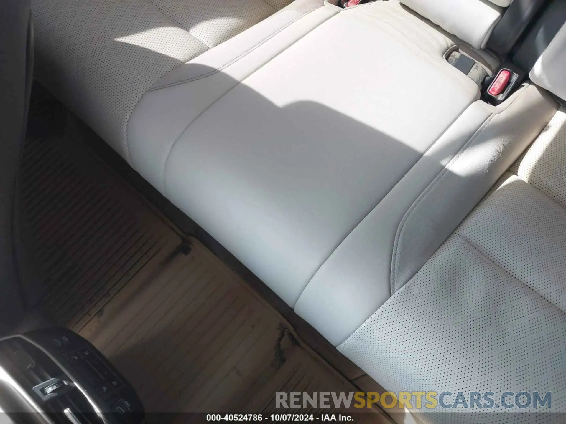 12 fotografías del automóvil dañado 2T2BAMBAXPC21C553 LEXUS RX 2023