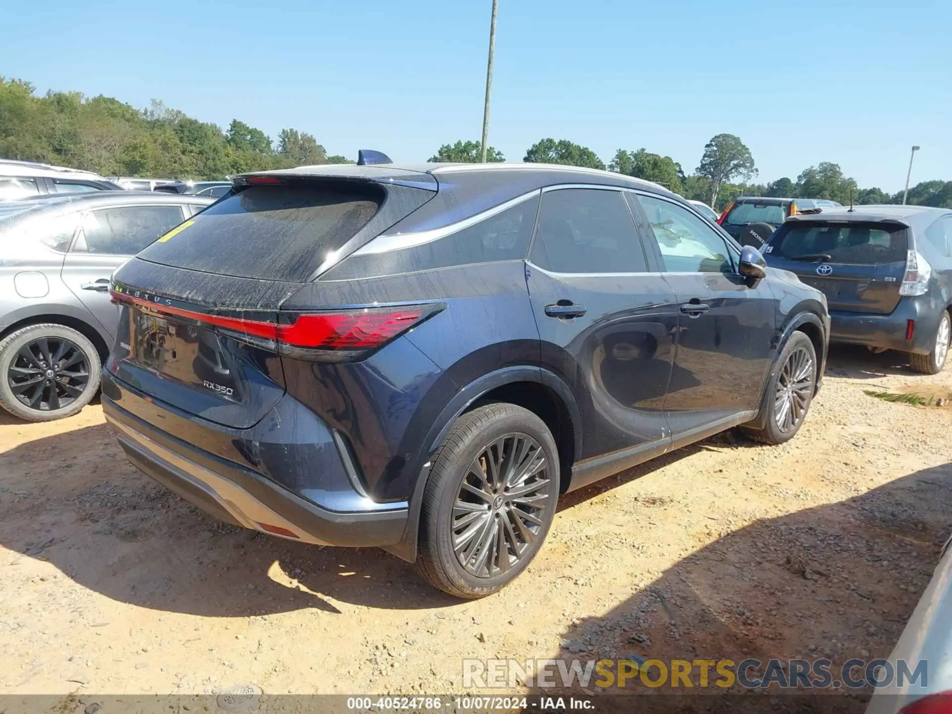 4 fotografías del automóvil dañado 2T2BAMBAXPC21C553 LEXUS RX 2023
