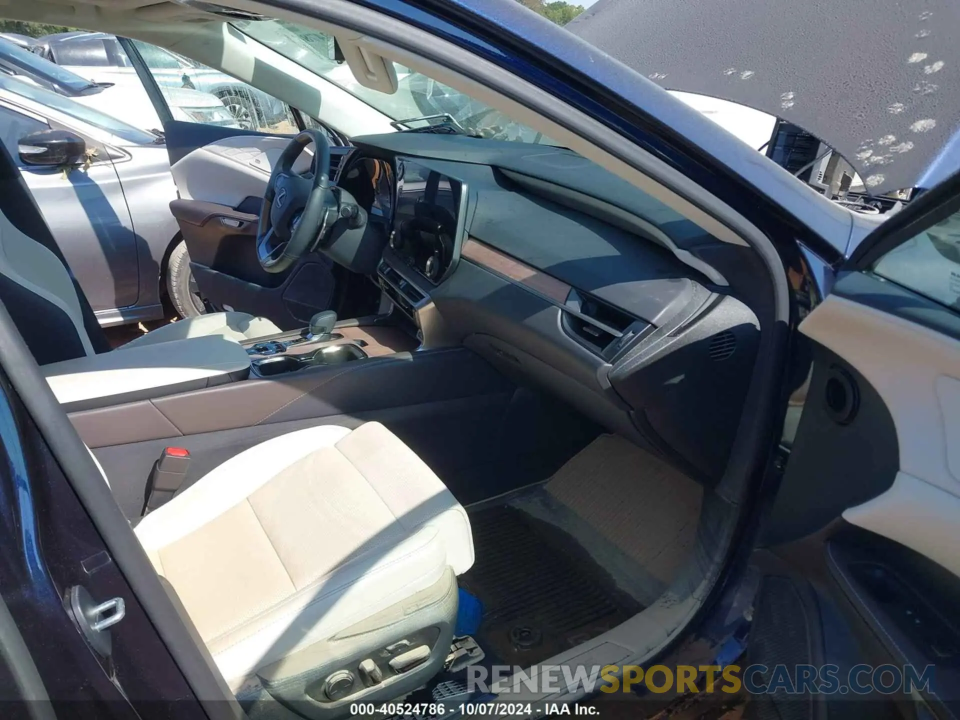 5 fotografías del automóvil dañado 2T2BAMBAXPC21C553 LEXUS RX 2023