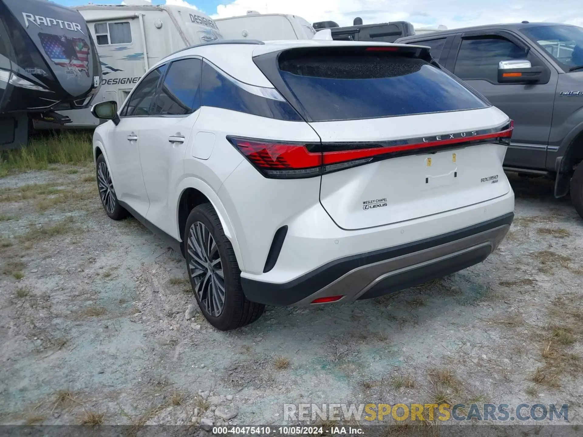 3 fotografías del automóvil dañado 2T2BAMCA5PC007040 LEXUS RX 2023
