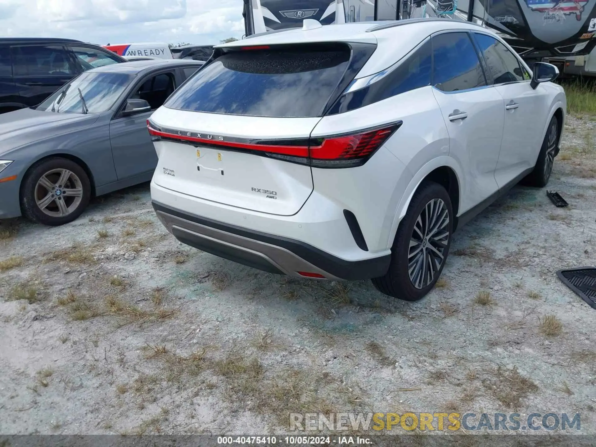 4 fotografías del automóvil dañado 2T2BAMCA5PC007040 LEXUS RX 2023