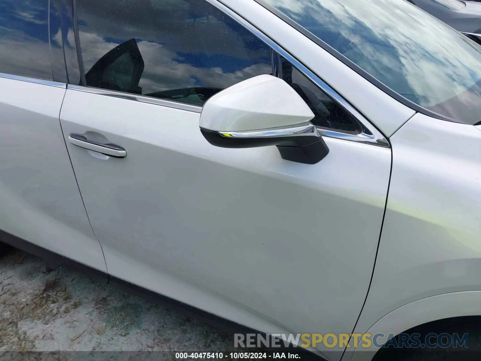 5 fotografías del automóvil dañado 2T2BAMCA5PC007040 LEXUS RX 2023