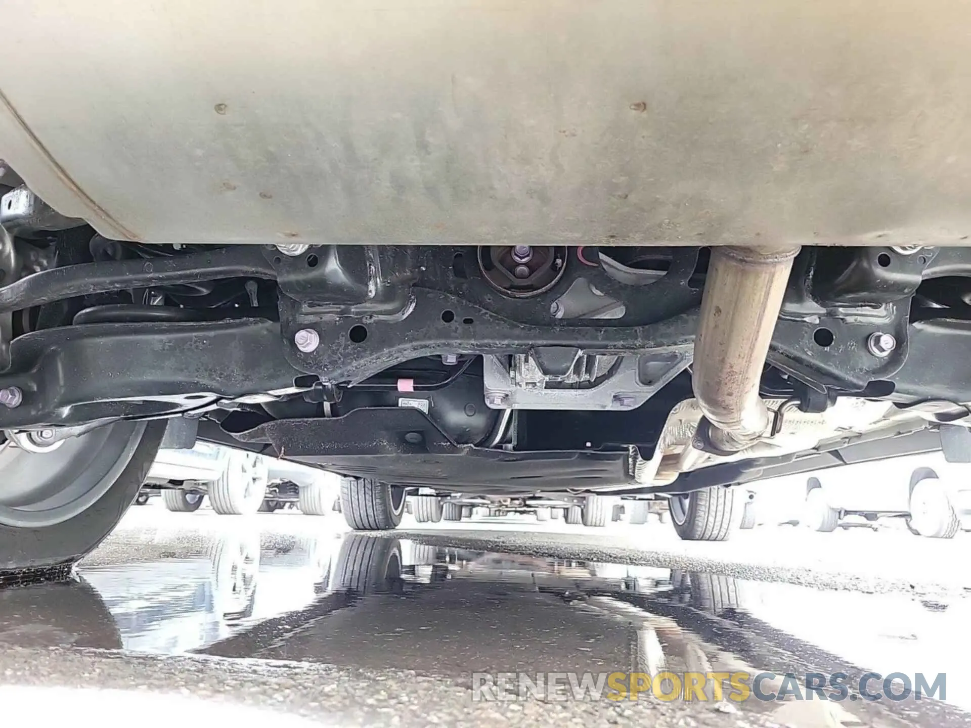 4 fotografías del automóvil dañado 2T2BAMCA5PC015767 LEXUS RX 2023
