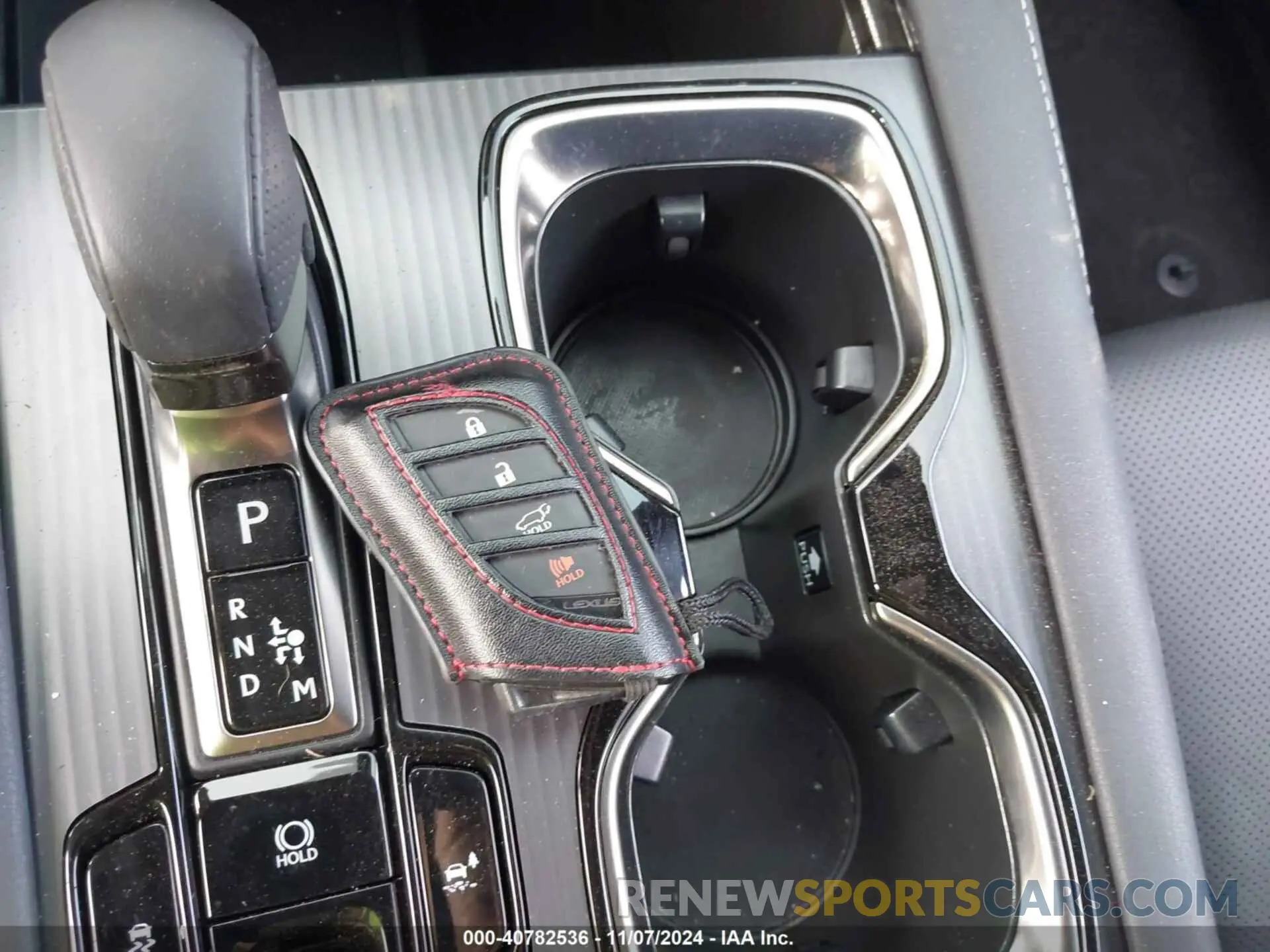 11 fotografías del automóvil dañado 2T2BCMEA5PC010074 LEXUS RX 2023