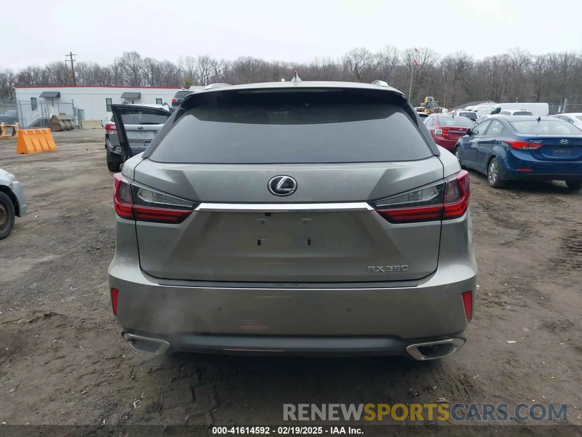 16 fotografías del automóvil dañado 2T2BZMCA0KC184967 LEXUS RX 350 2019