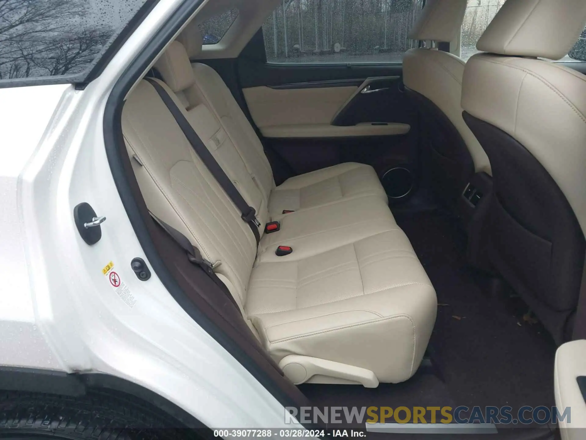 8 fotografías del automóvil dañado 2T2BZMCA0KC202951 LEXUS RX 350 2019