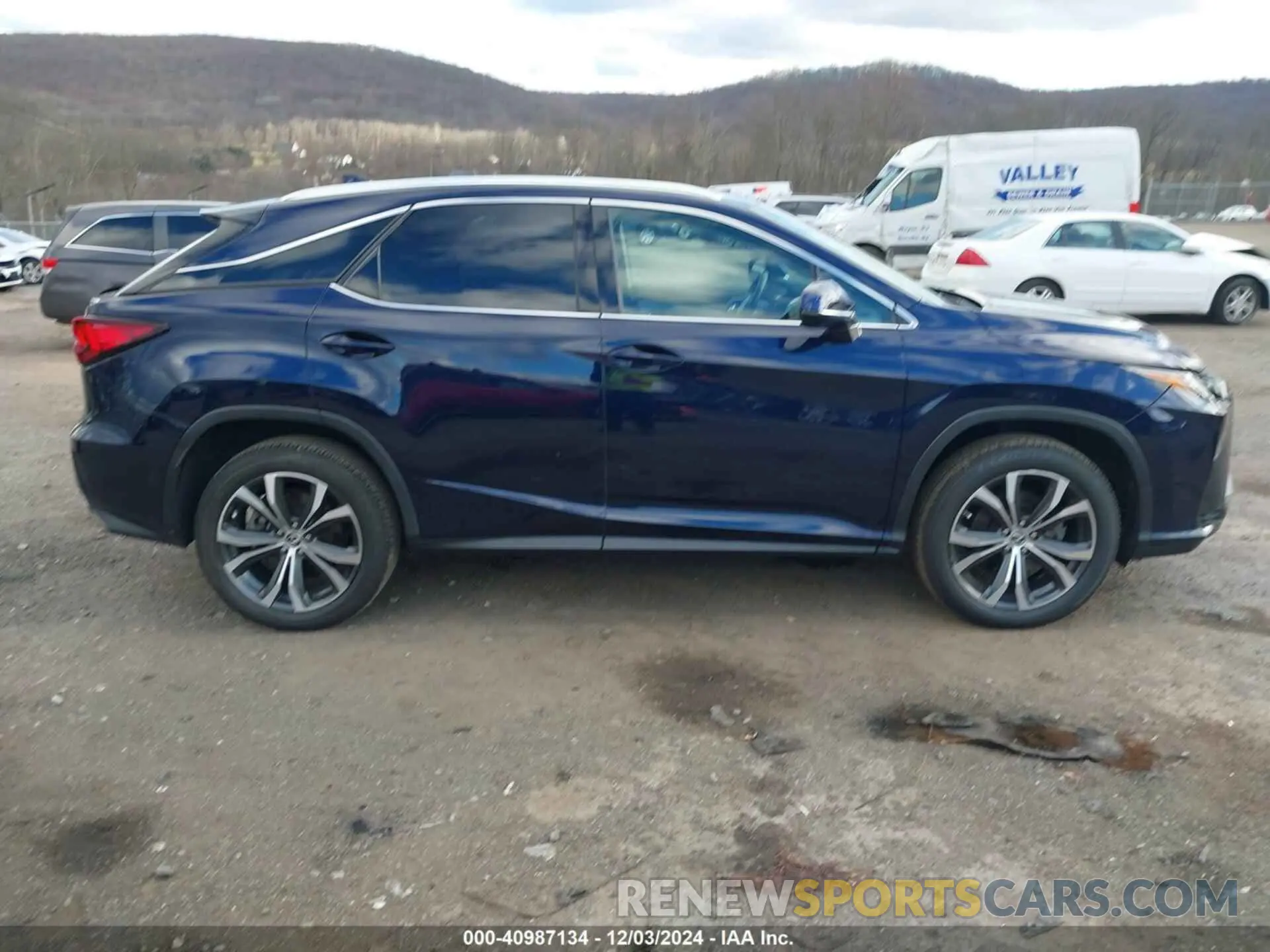 13 fotografías del automóvil dañado 2T2BZMCA1KC191930 LEXUS RX 350 2019