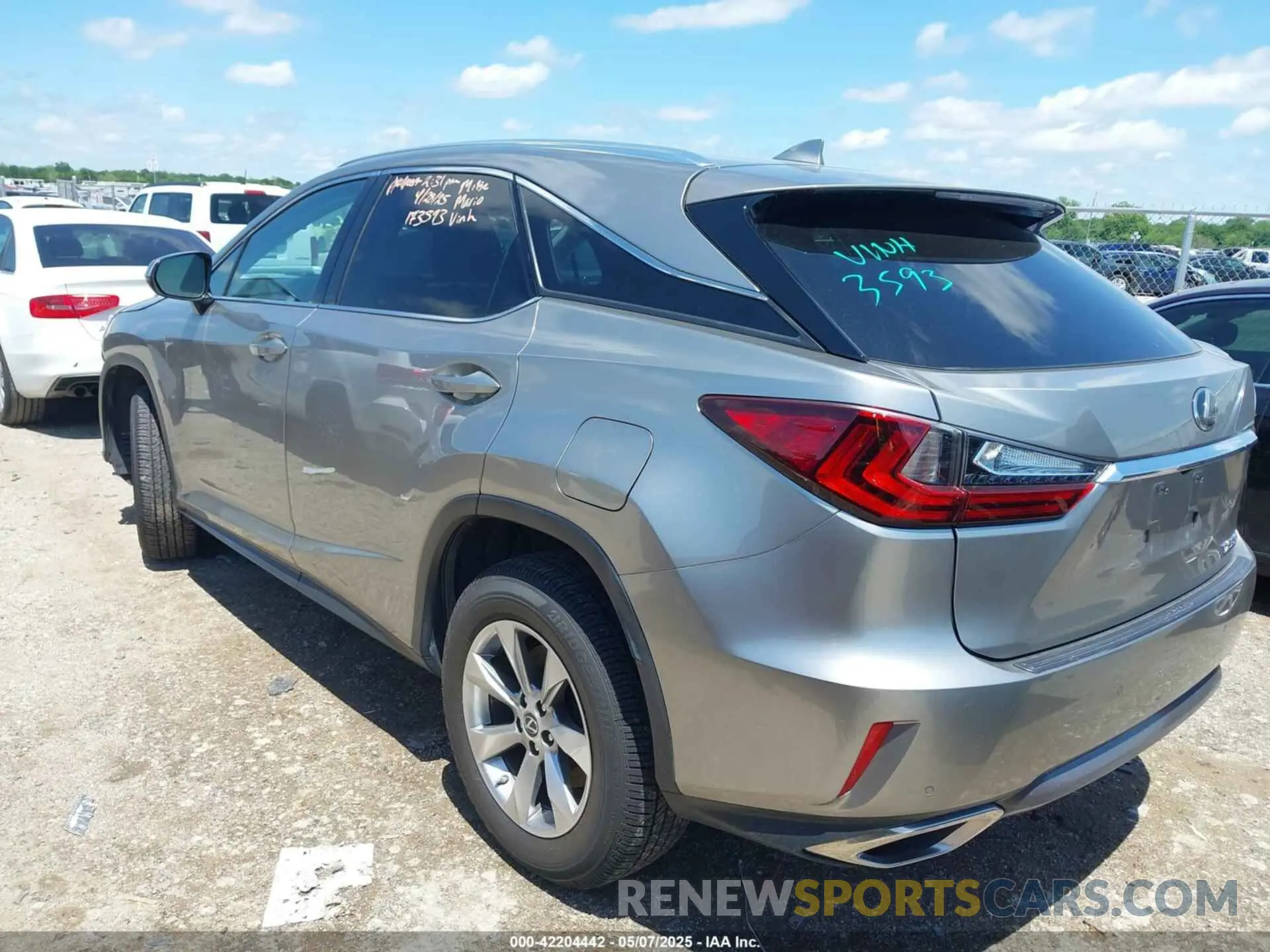 3 fotografías del automóvil dañado 2T2BZMCA1KC195203 LEXUS RX 350 2019