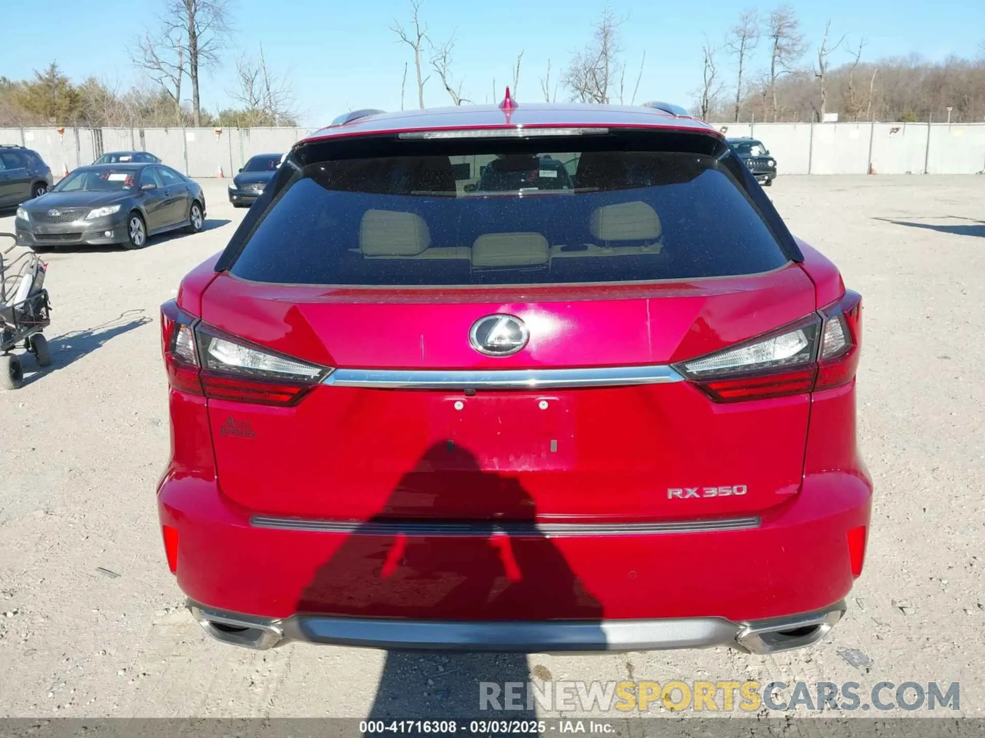 17 fotografías del automóvil dañado 2T2BZMCA2KC200778 LEXUS RX 350 2019