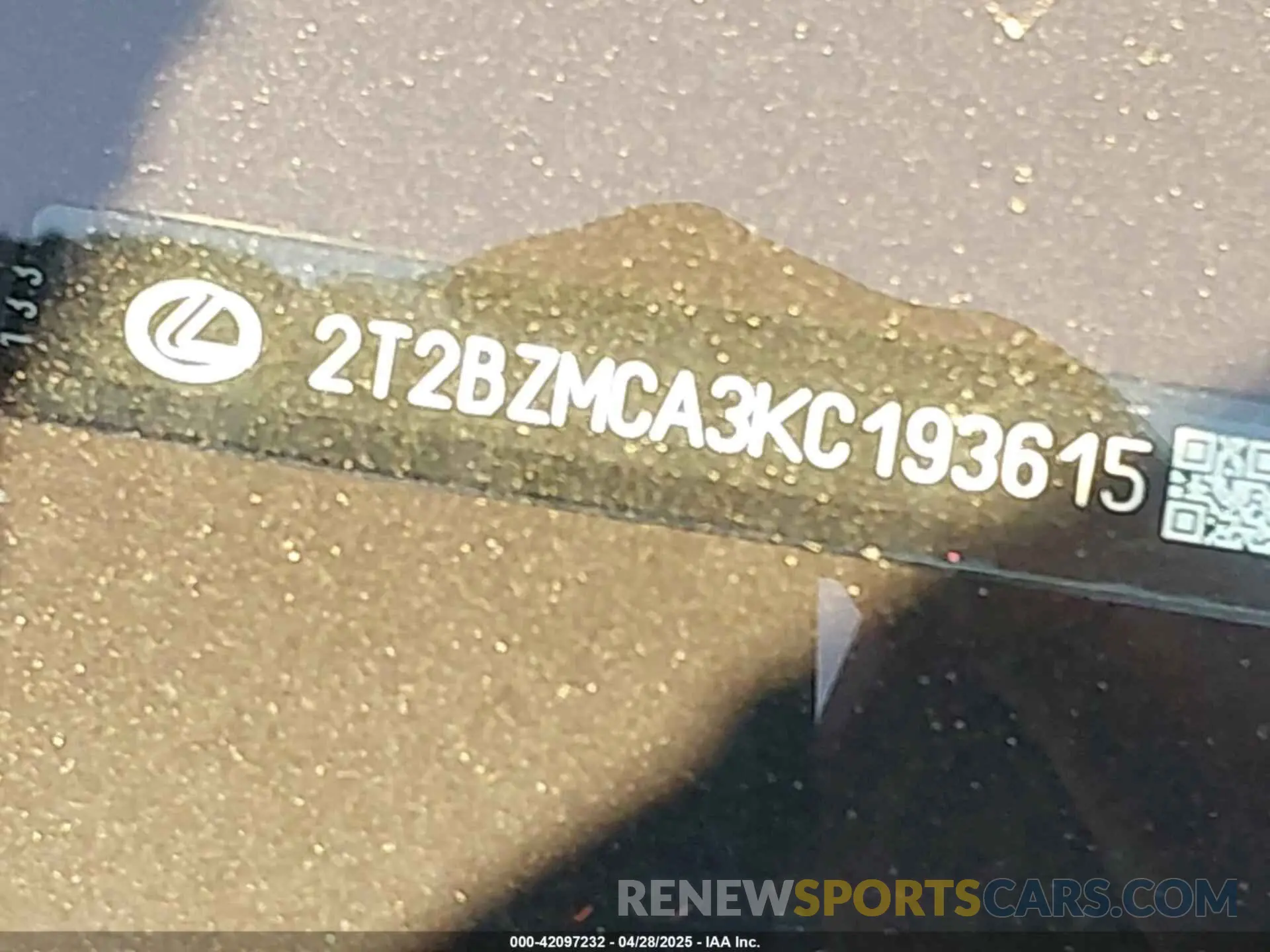 17 fotografías del automóvil dañado 2T2BZMCA3KC193615 LEXUS RX 350 2019