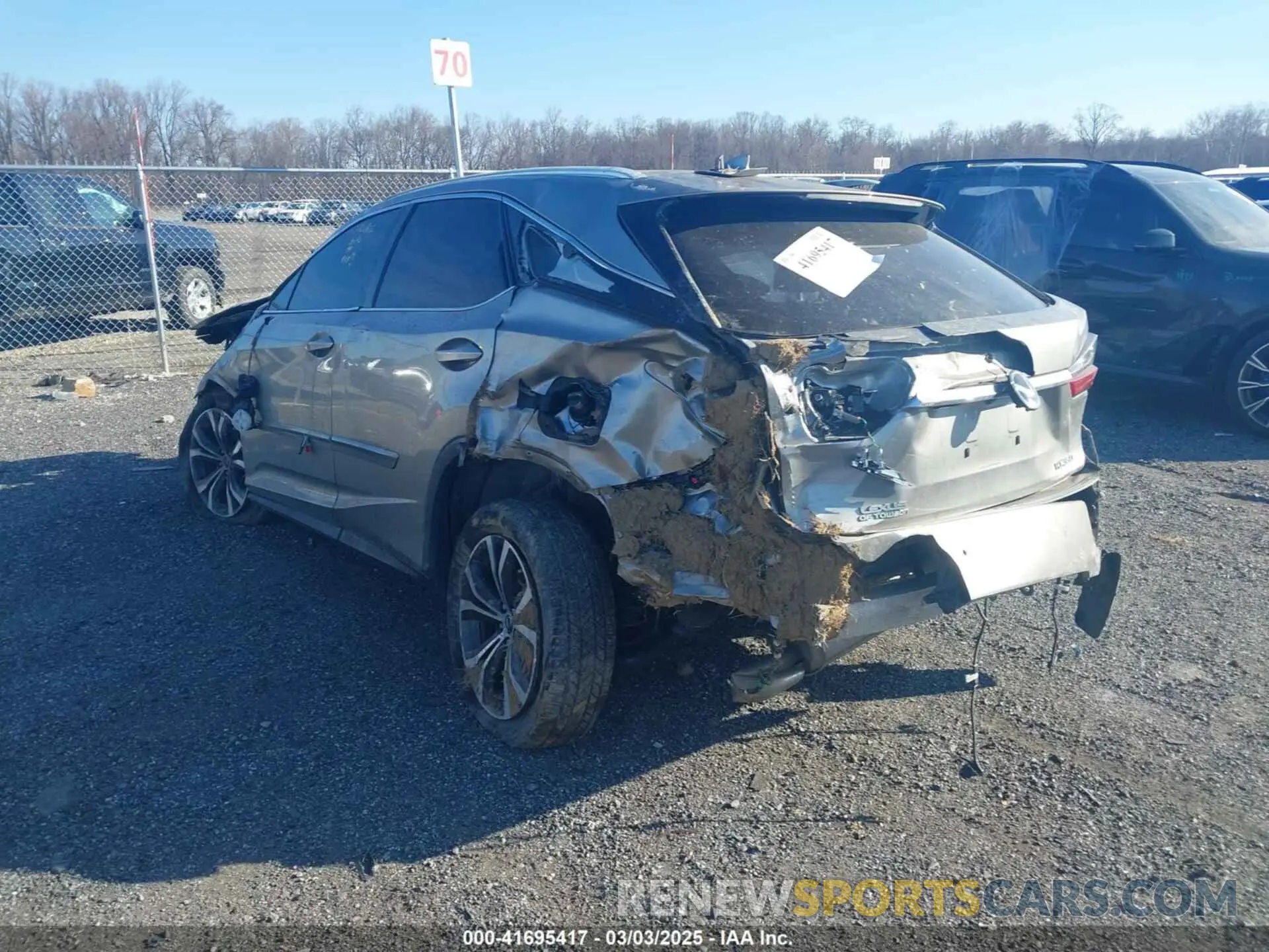 3 fotografías del automóvil dañado 2T2BZMCA3KC207125 LEXUS RX 350 2019