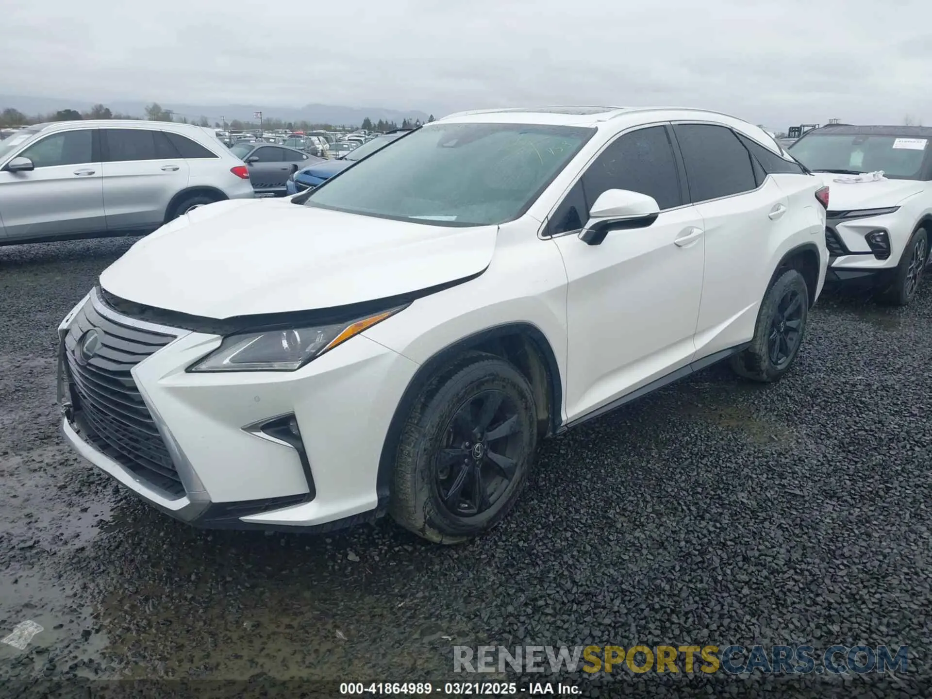 2 fotografías del automóvil dañado 2T2BZMCA6KC203781 LEXUS RX 350 2019