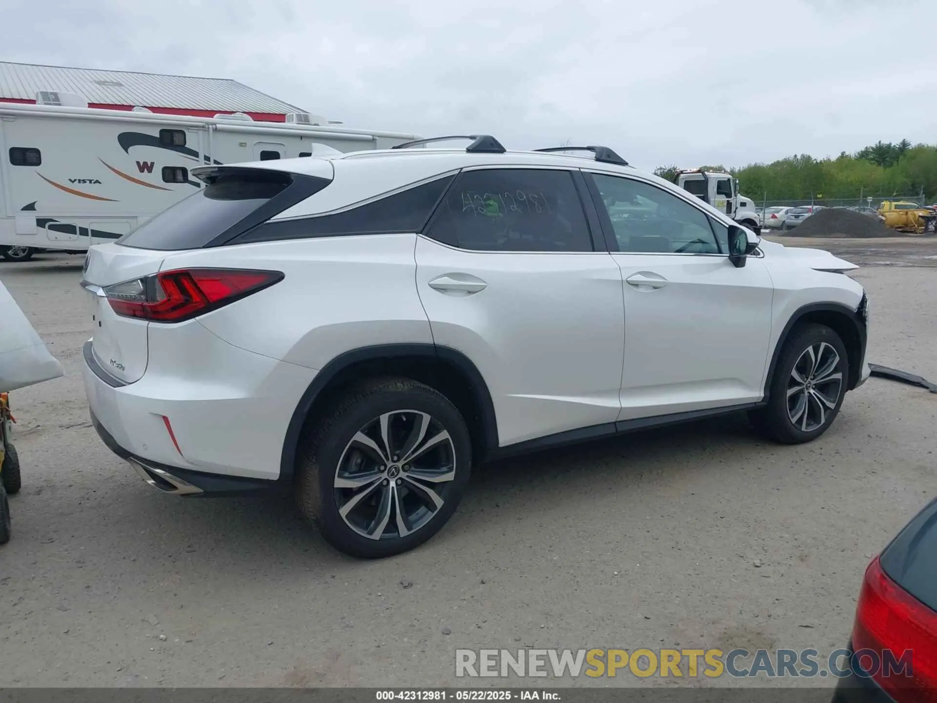 13 fotografías del automóvil dañado 2T2BZMCA7KC169897 LEXUS RX 350 2019