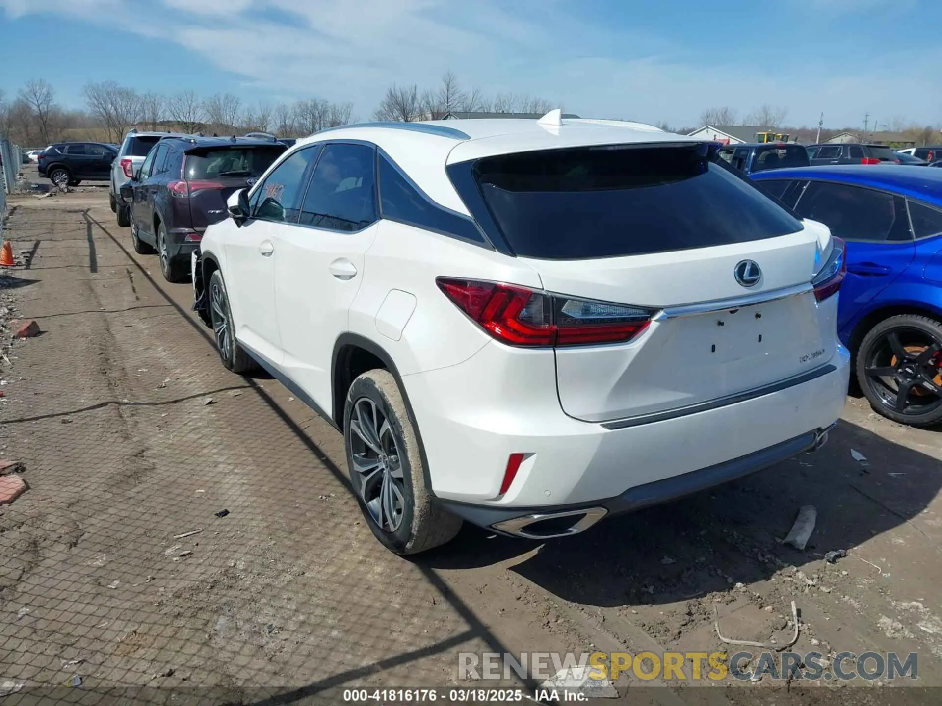 3 fotografías del automóvil dañado 2T2BZMCA7KC175473 LEXUS RX 350 2019